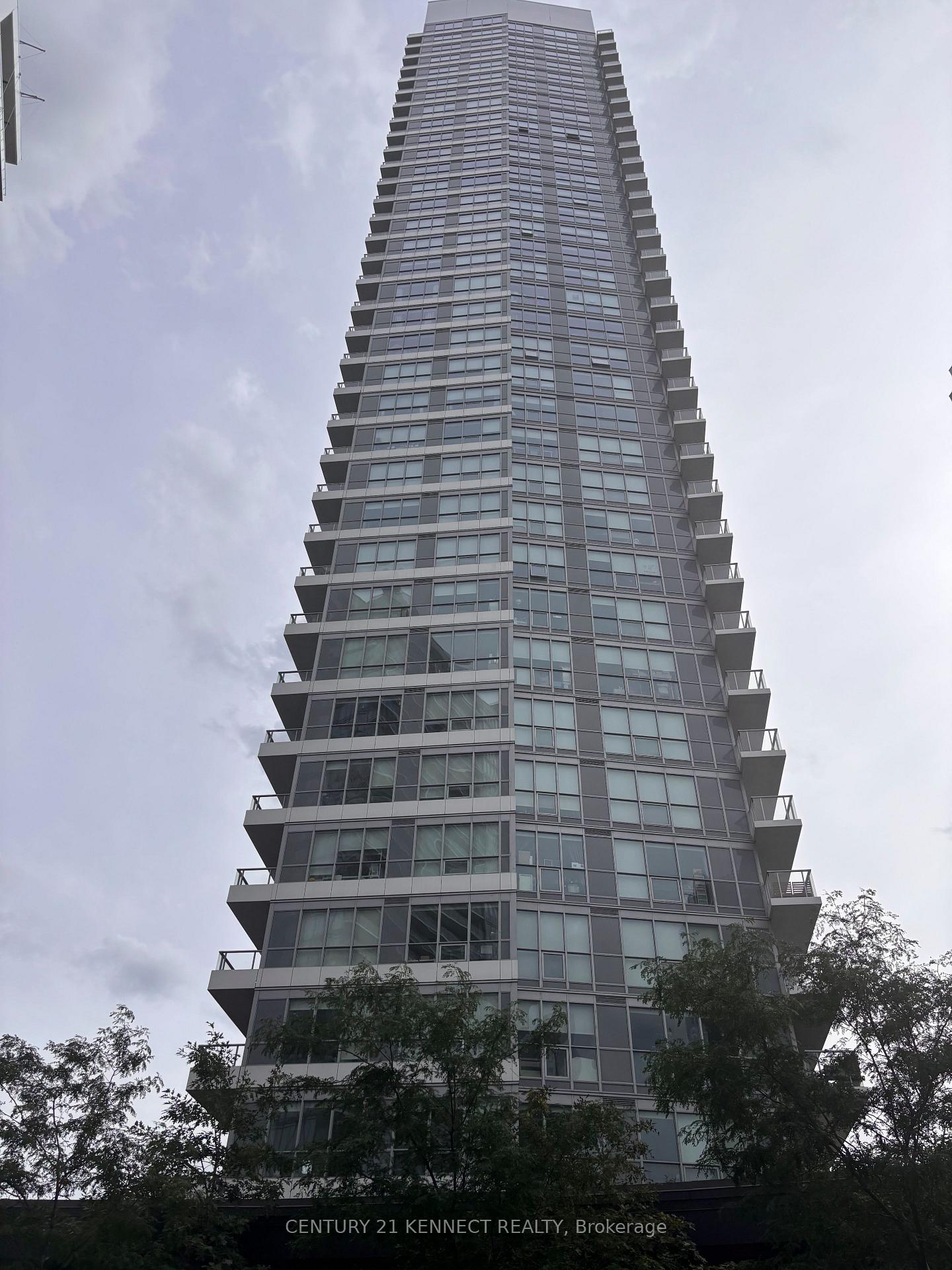 Photo 15 of Unit 2107, 115 Mcmahon Drive, North York, Bayview Village — HOMEH