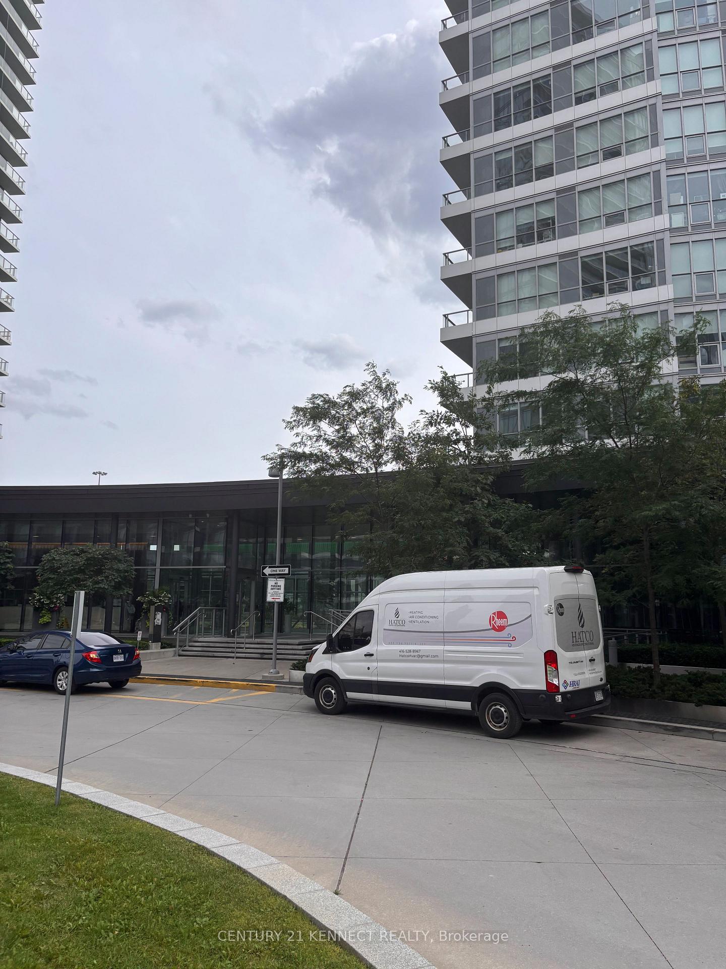 Photo 17 of Unit 2107, 115 Mcmahon Drive, North York, Bayview Village — HOMEH