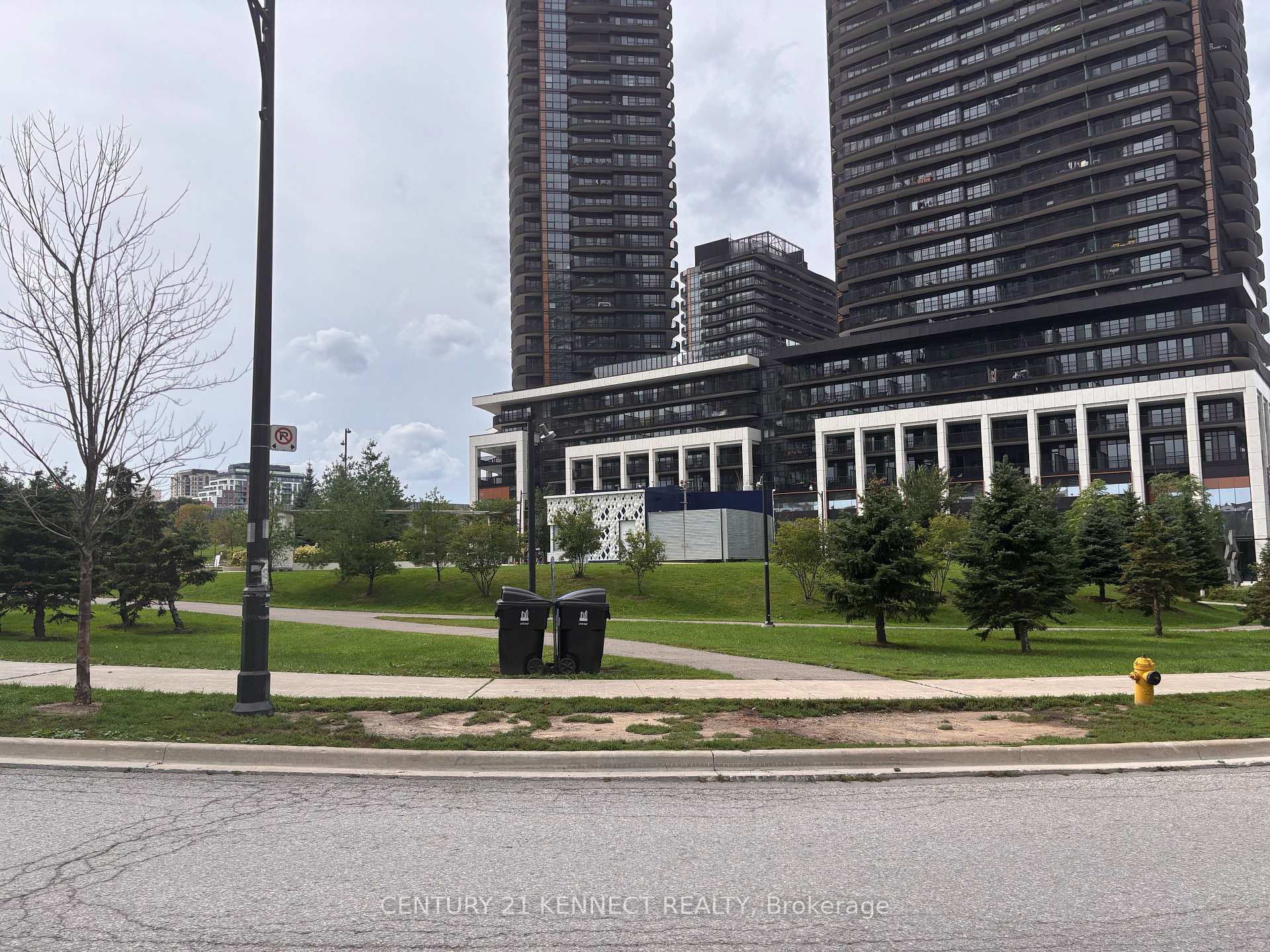 Photo 18 of Unit 2107, 115 Mcmahon Drive, North York, Bayview Village — HOMEH