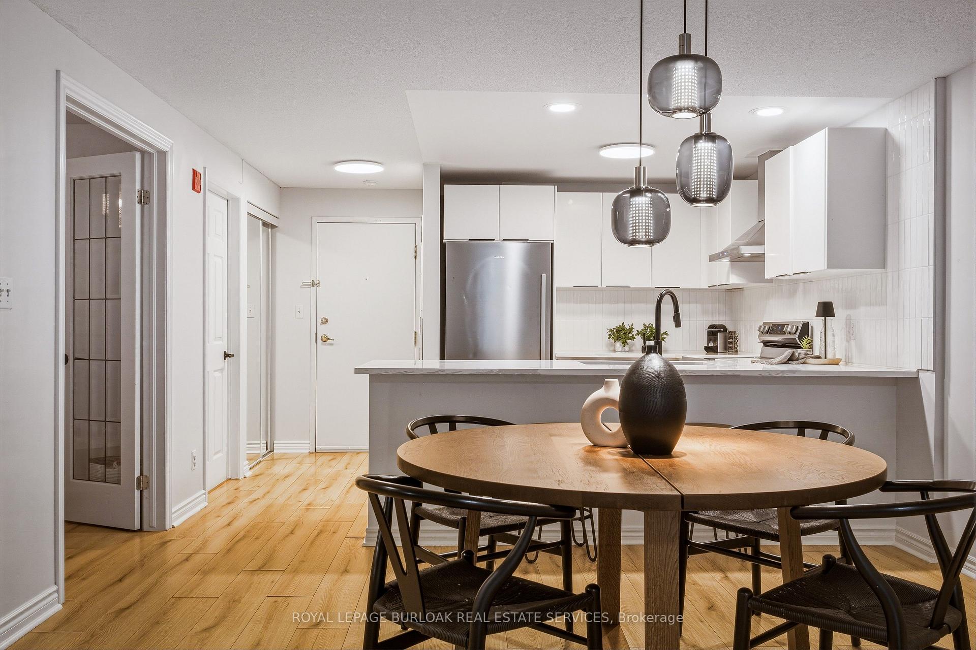 Photo 5 of Unit 111, 262 Dundas Street E, Hamilton, Waterdown — HOMEH