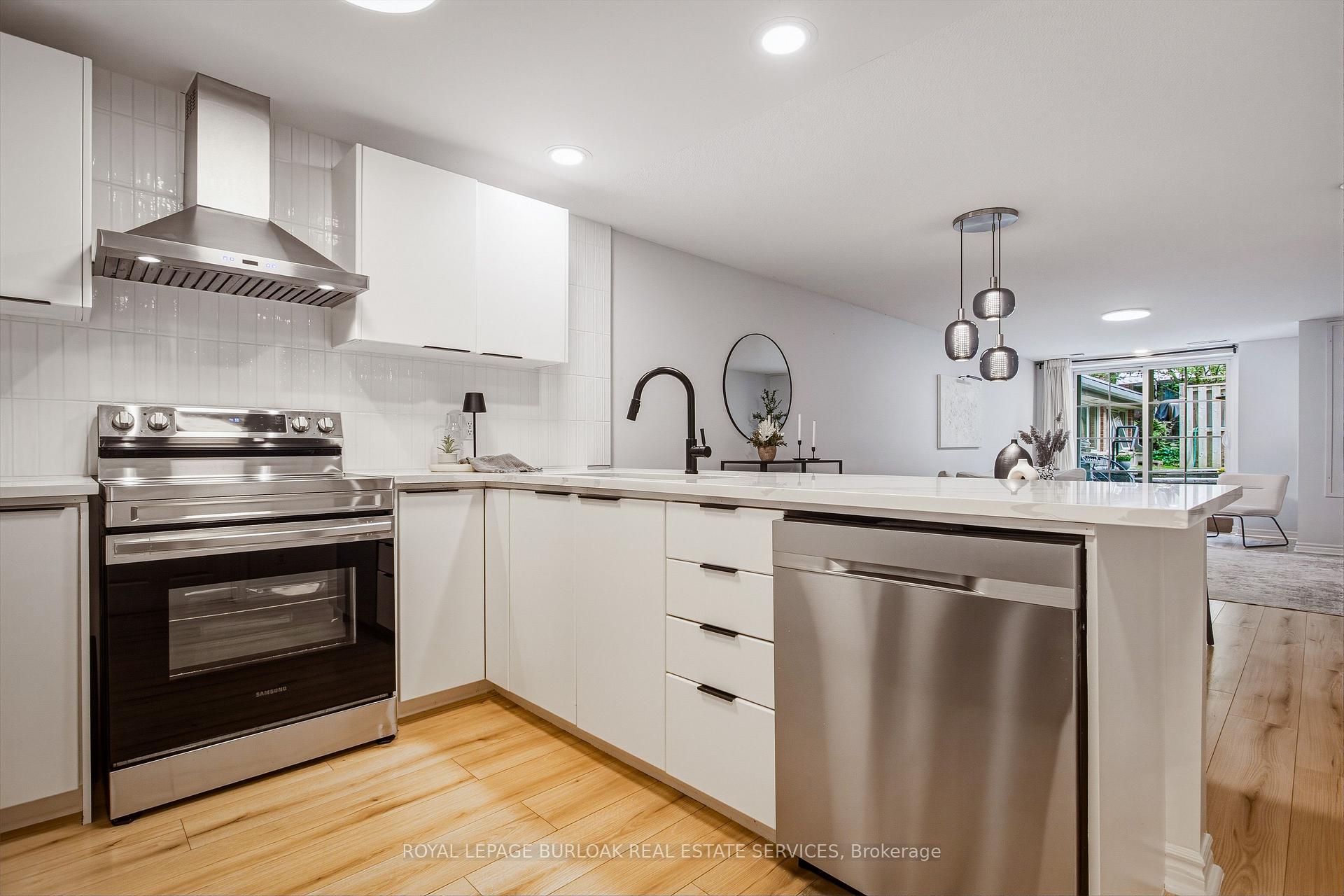 Photo 9 of Unit 111, 262 Dundas Street E, Hamilton, Waterdown — HOMEH