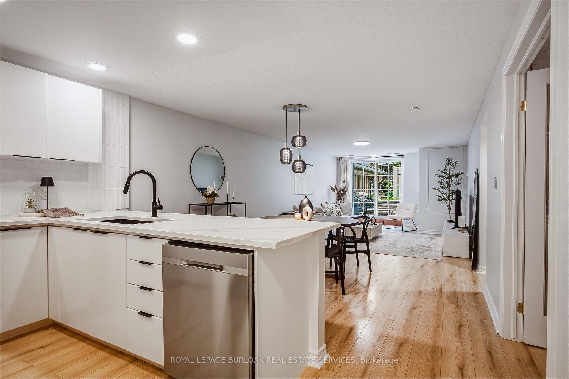 Photo 11 of Unit 111, 262 Dundas Street E, Hamilton, Waterdown — HOMEH