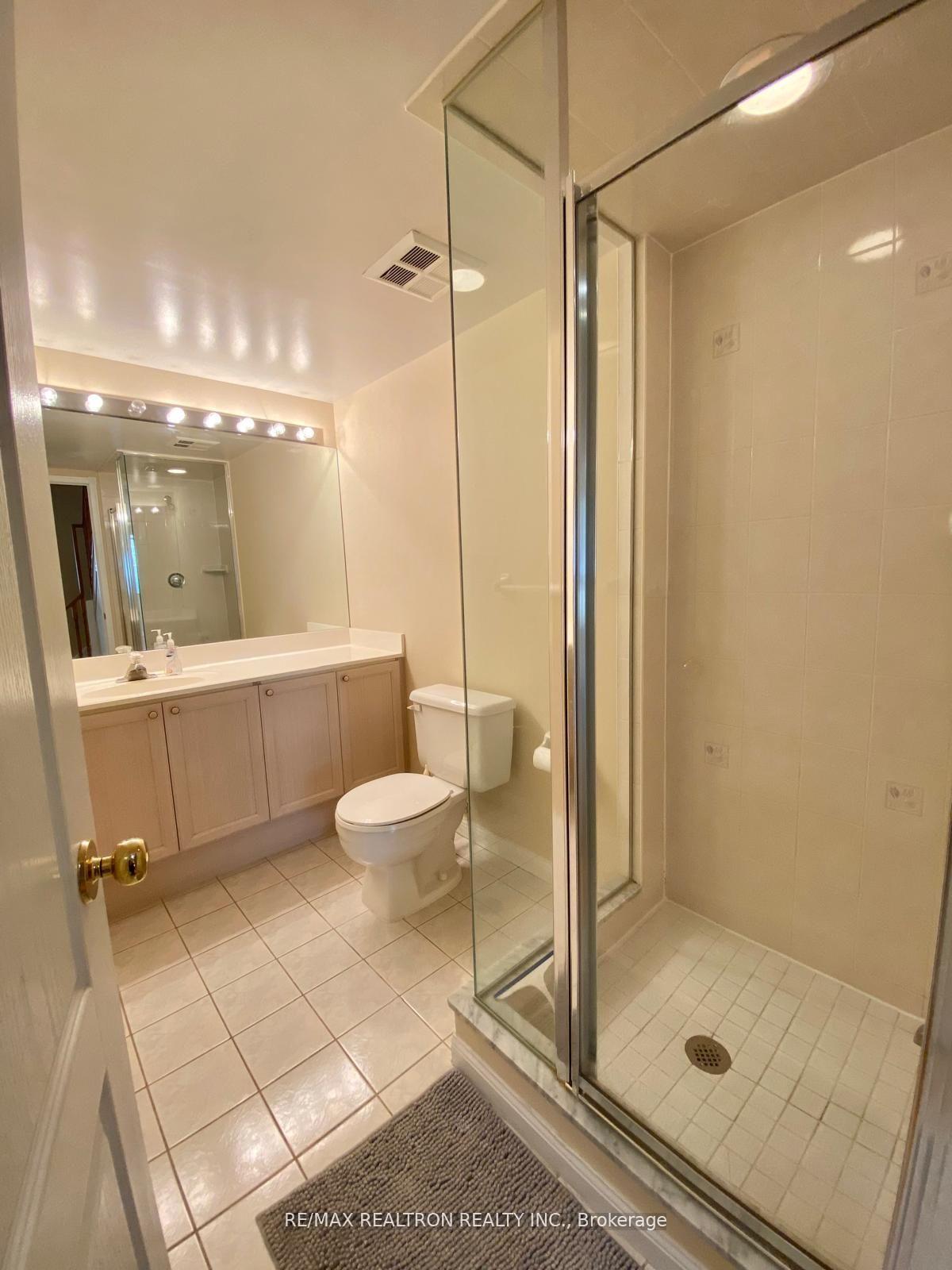 Photo 6 of 503 Grandview Way, North York, Willowdale East — HOMEH