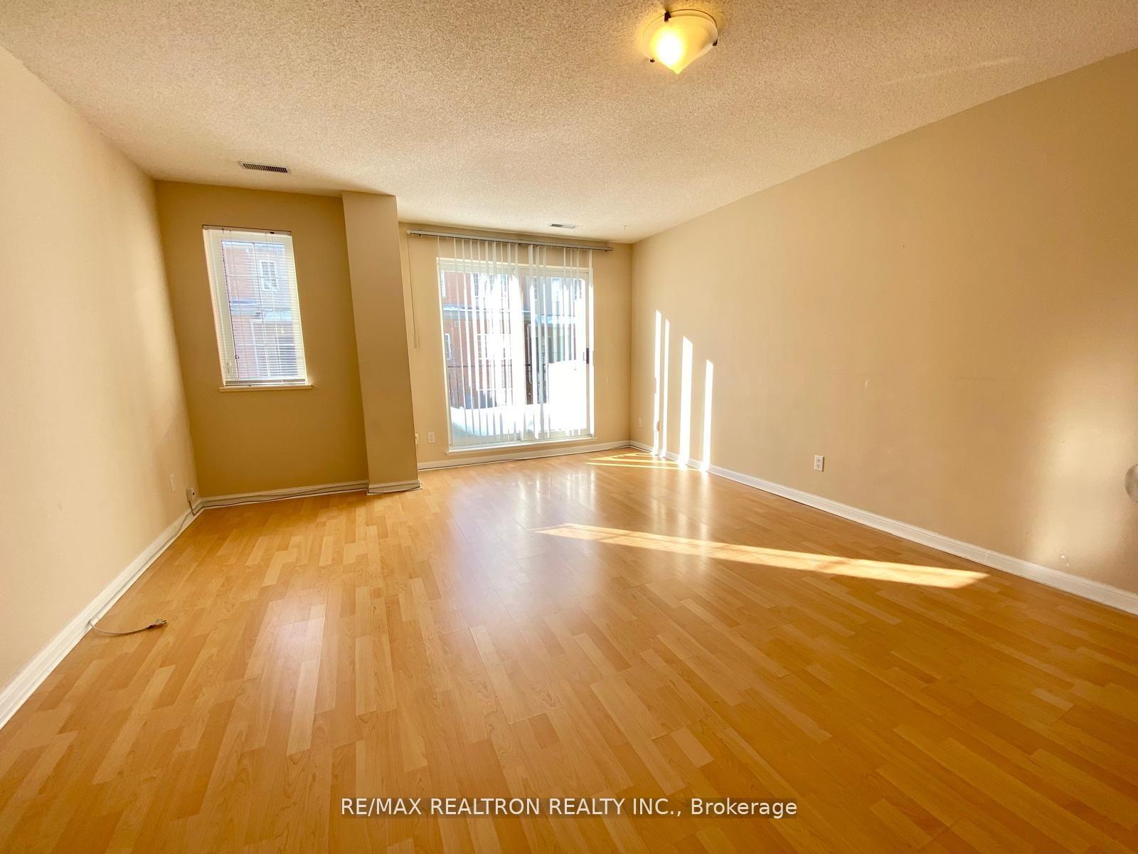 Photo 10 of 503 Grandview Way, North York, Willowdale East — HOMEH