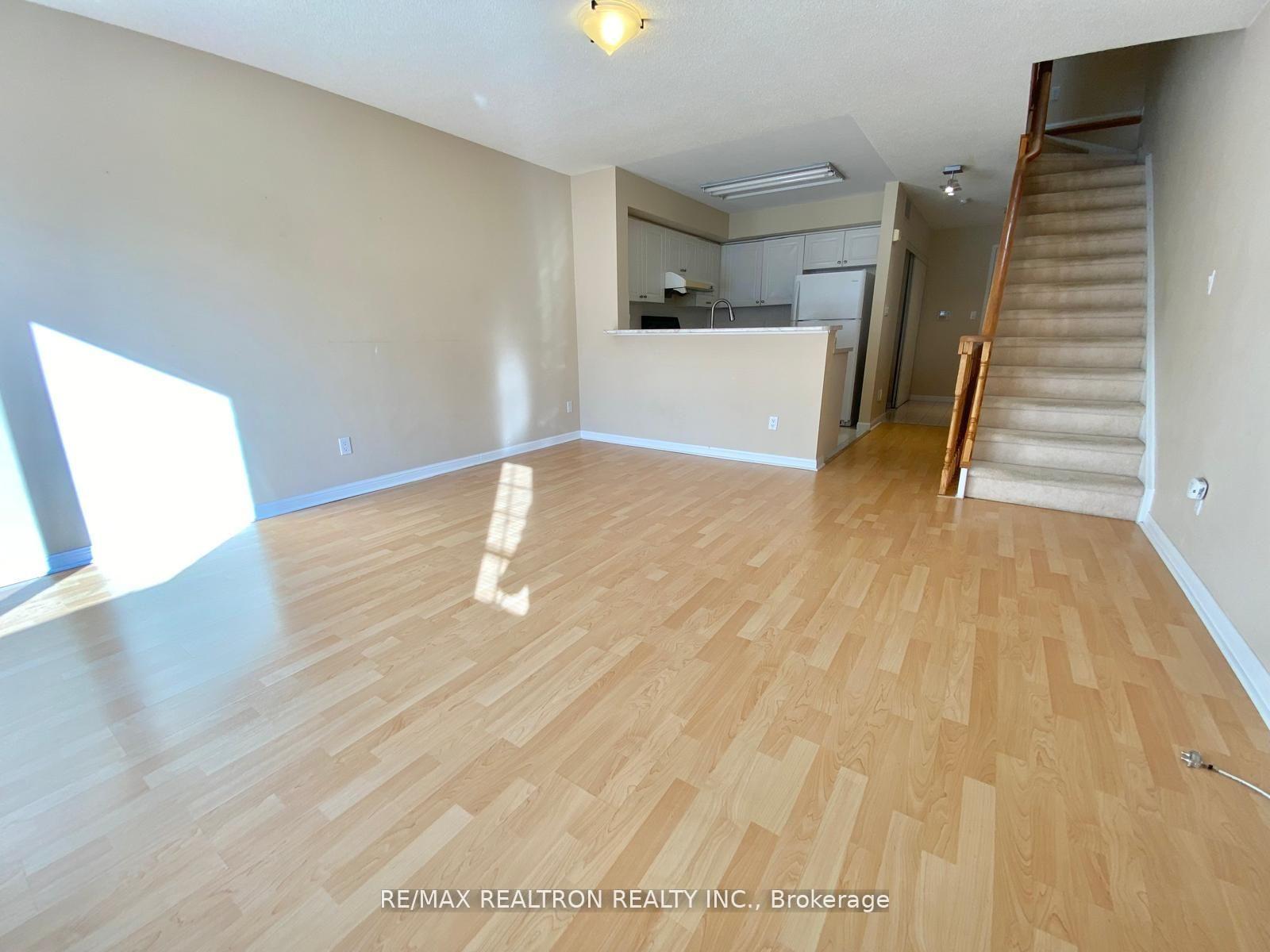 Photo 11 of 503 Grandview Way, North York, Willowdale East — HOMEH