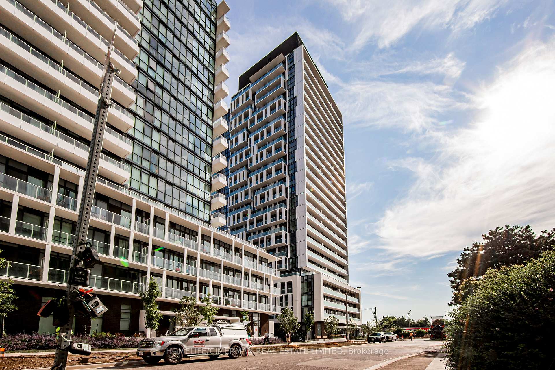 Front of Unit 1816, 188 Fairview Mall Drive