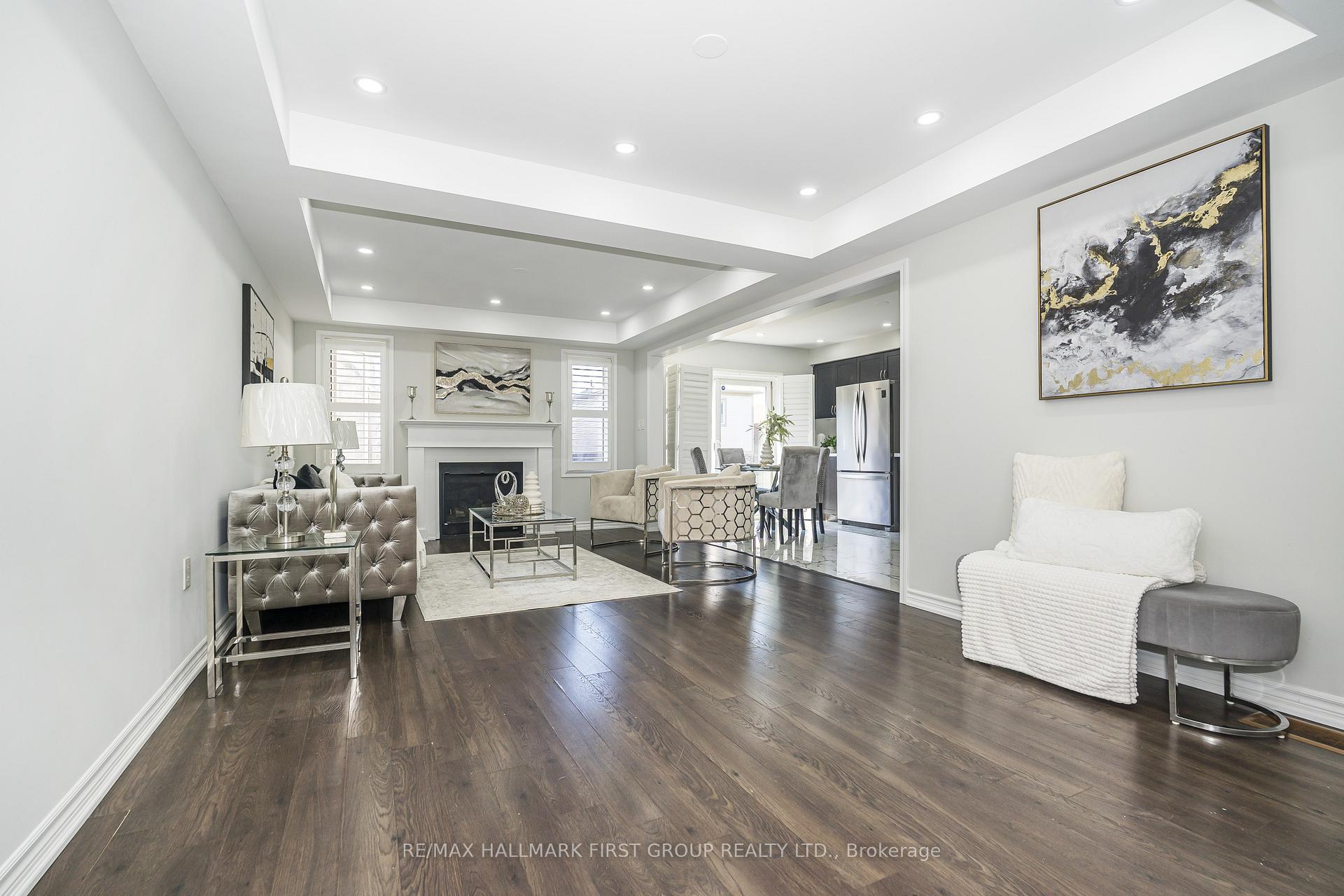 Photo 4 of 1019 Dragonfly Avenue, Pickering, Rural Pickering — HOMEH