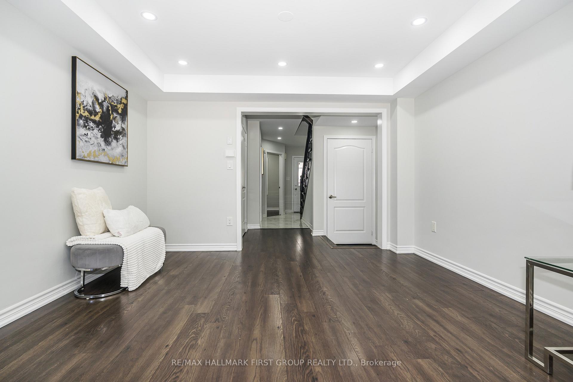 Photo 8 of 1019 Dragonfly Avenue, Pickering, Rural Pickering — HOMEH
