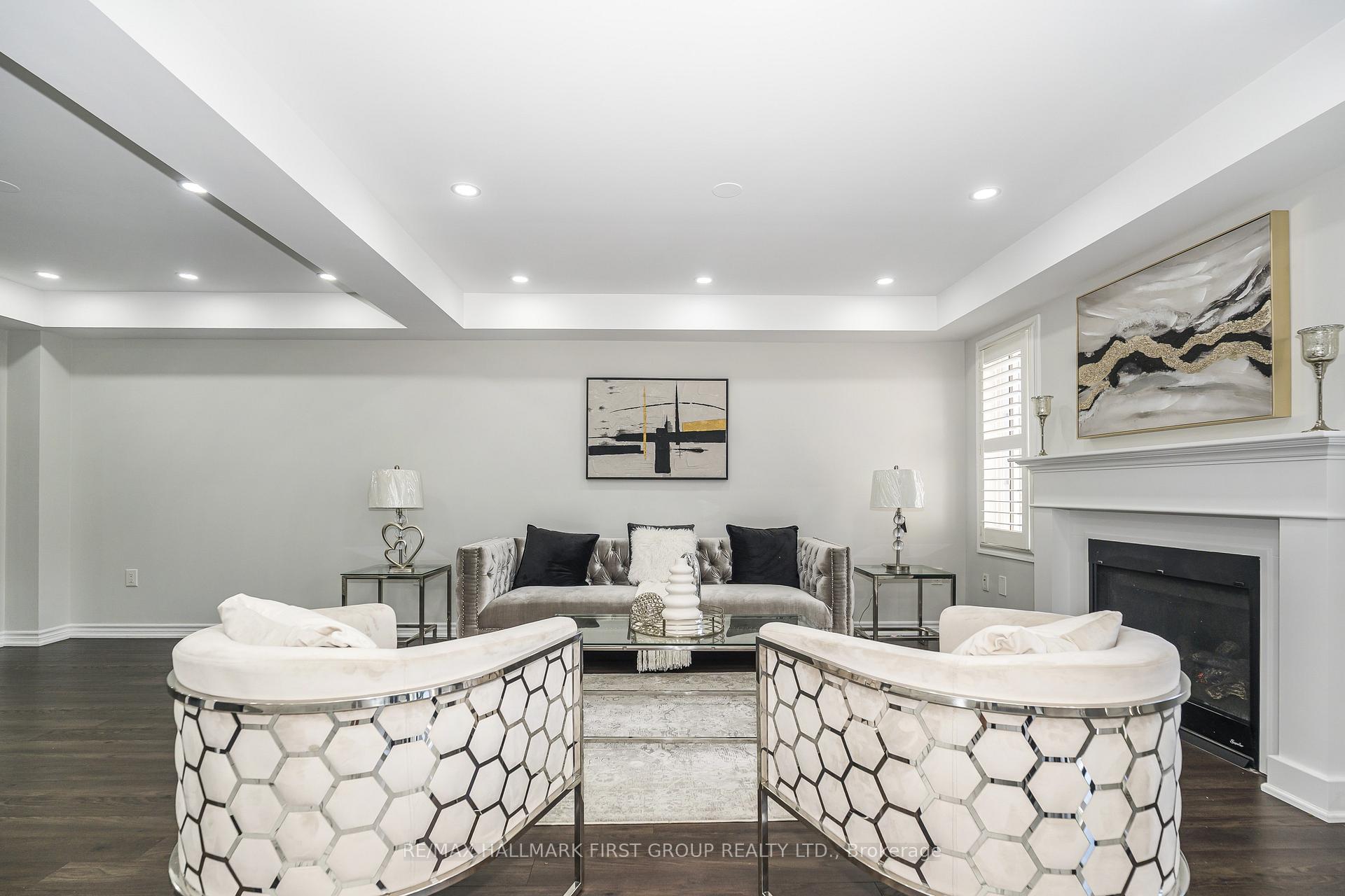 Photo 10 of 1019 Dragonfly Avenue, Pickering, Rural Pickering — HOMEH