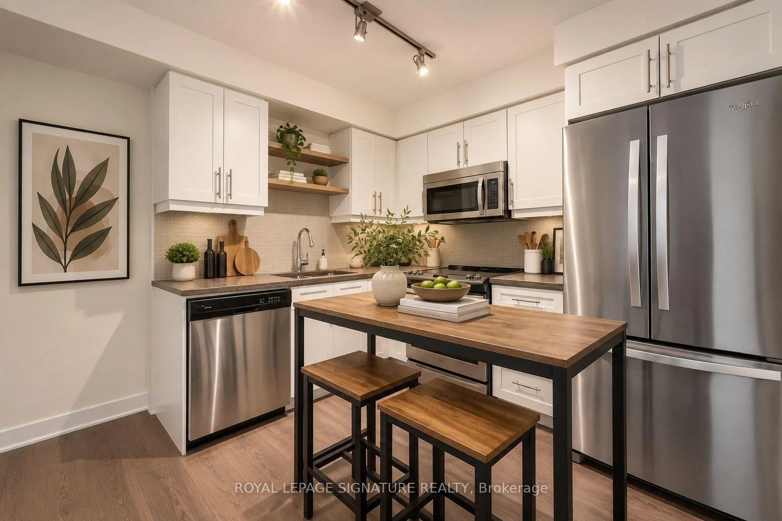 Photo 5 of Unit 1102, 525 Adelaide Street W, Toronto, Waterfront Communities — HOMEH