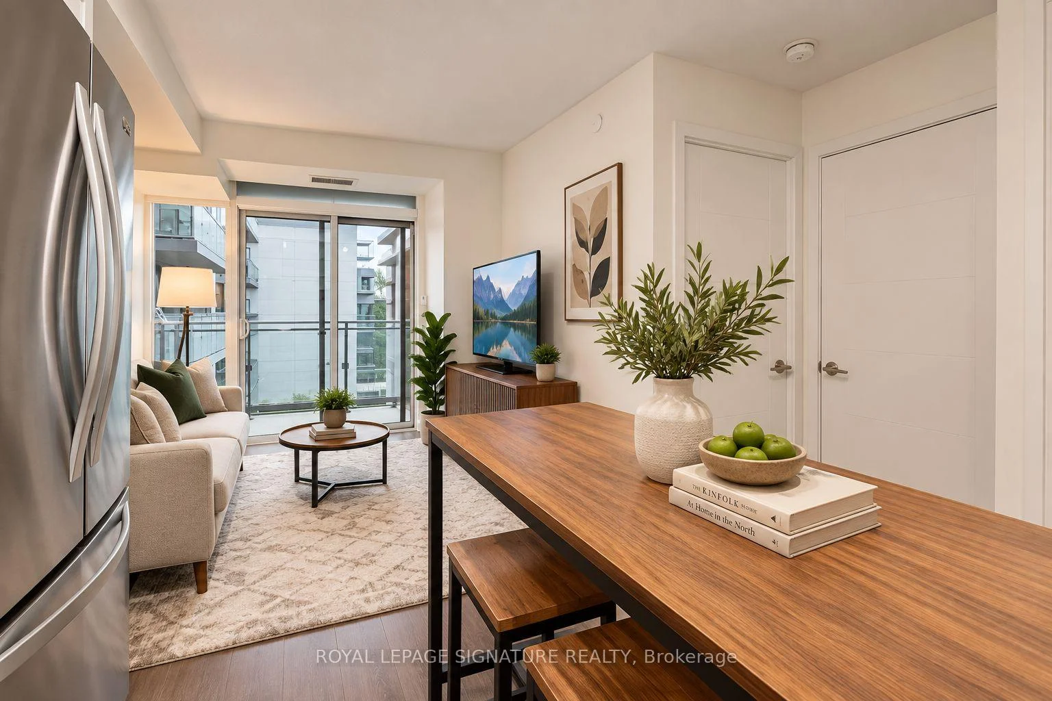 Photo 7 of Unit 1102, 525 Adelaide Street W, Toronto, Waterfront Communities — HOMEH