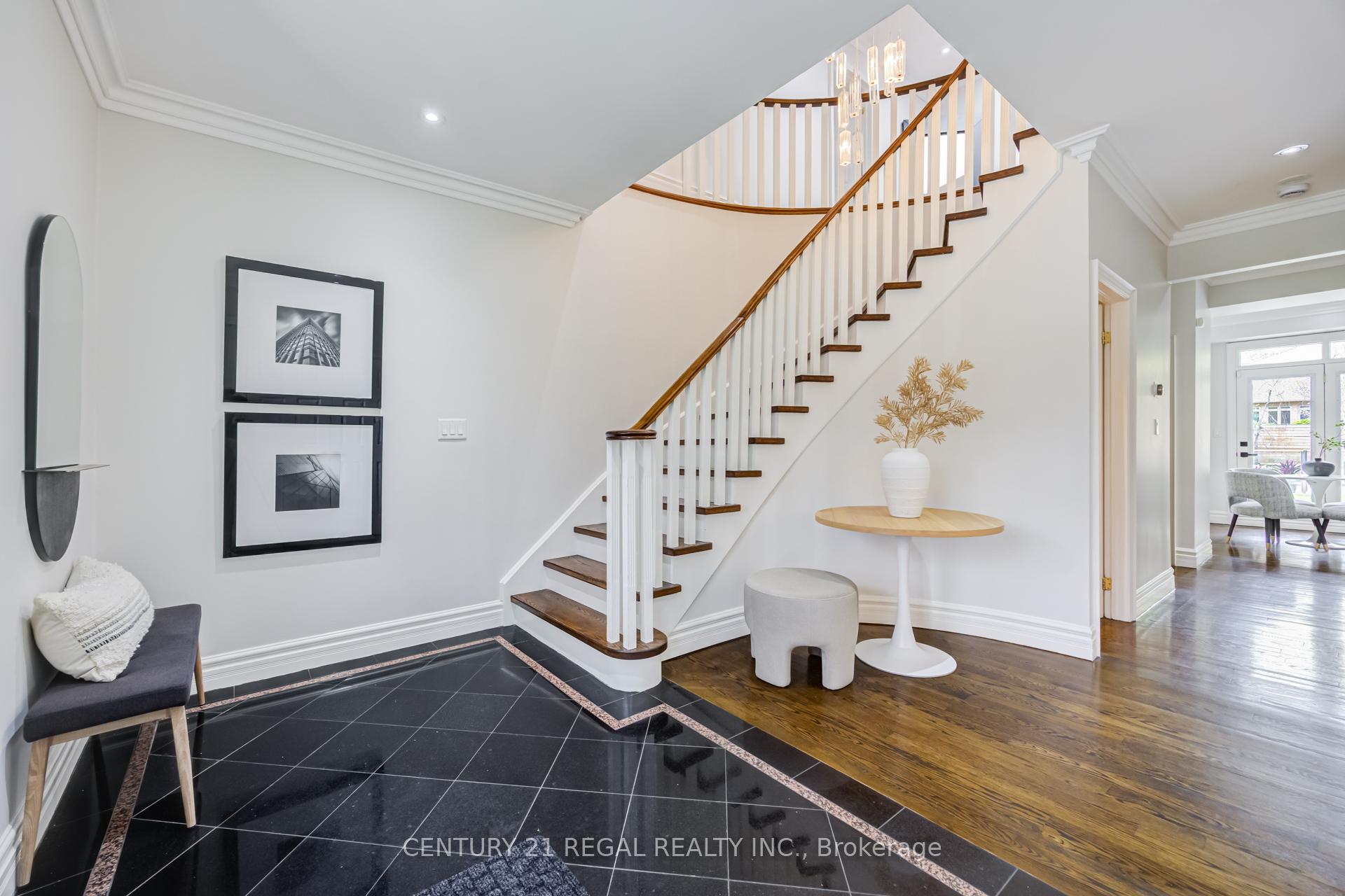 Photo 5 of 38 Mattice Road, Etobicoke, Islington-City Centre West — HOMEH