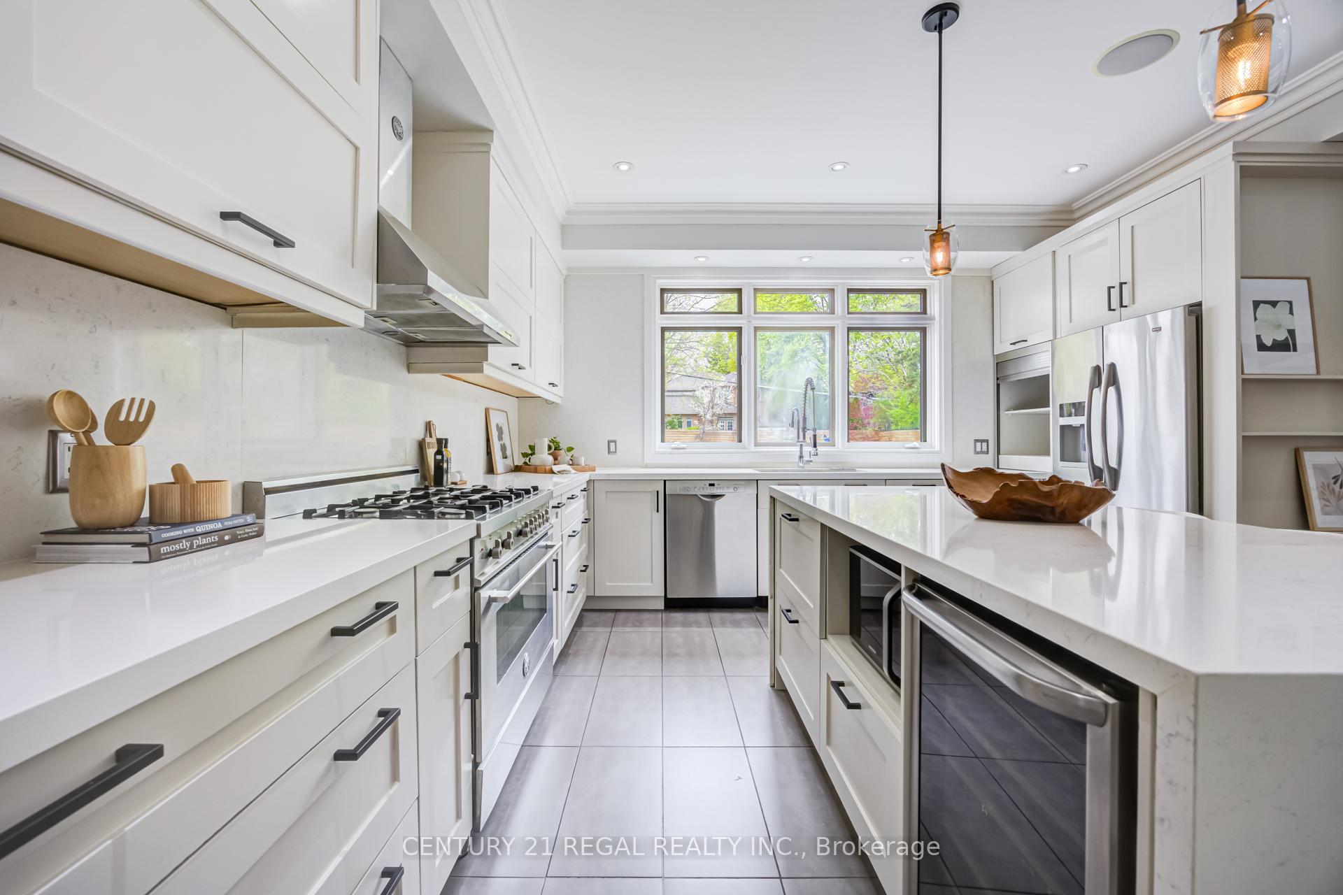 Photo 16 of 38 Mattice Road, Etobicoke, Islington-City Centre West — HOMEH