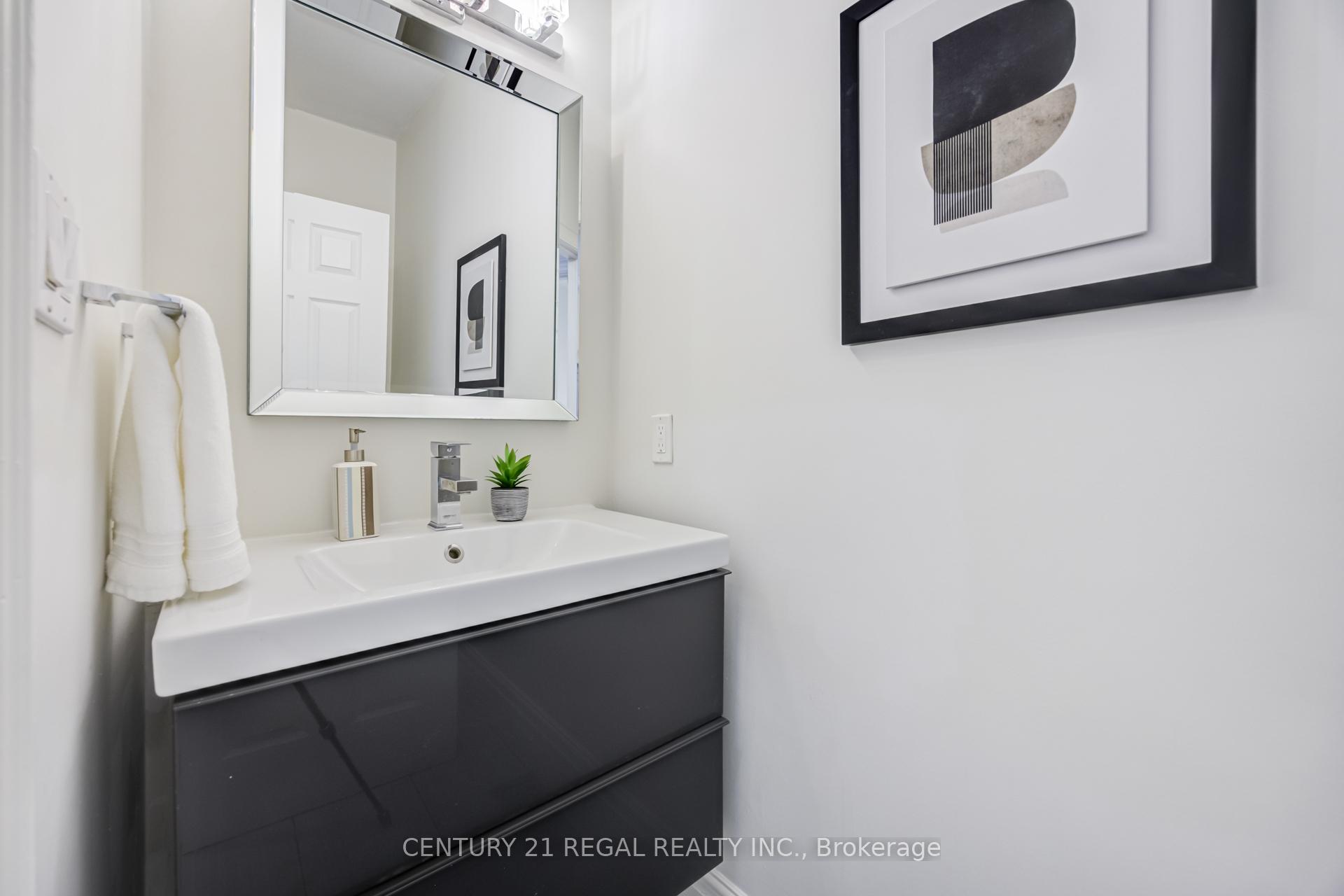 Photo 24 of 38 Mattice Road, Etobicoke, Islington-City Centre West — HOMEH