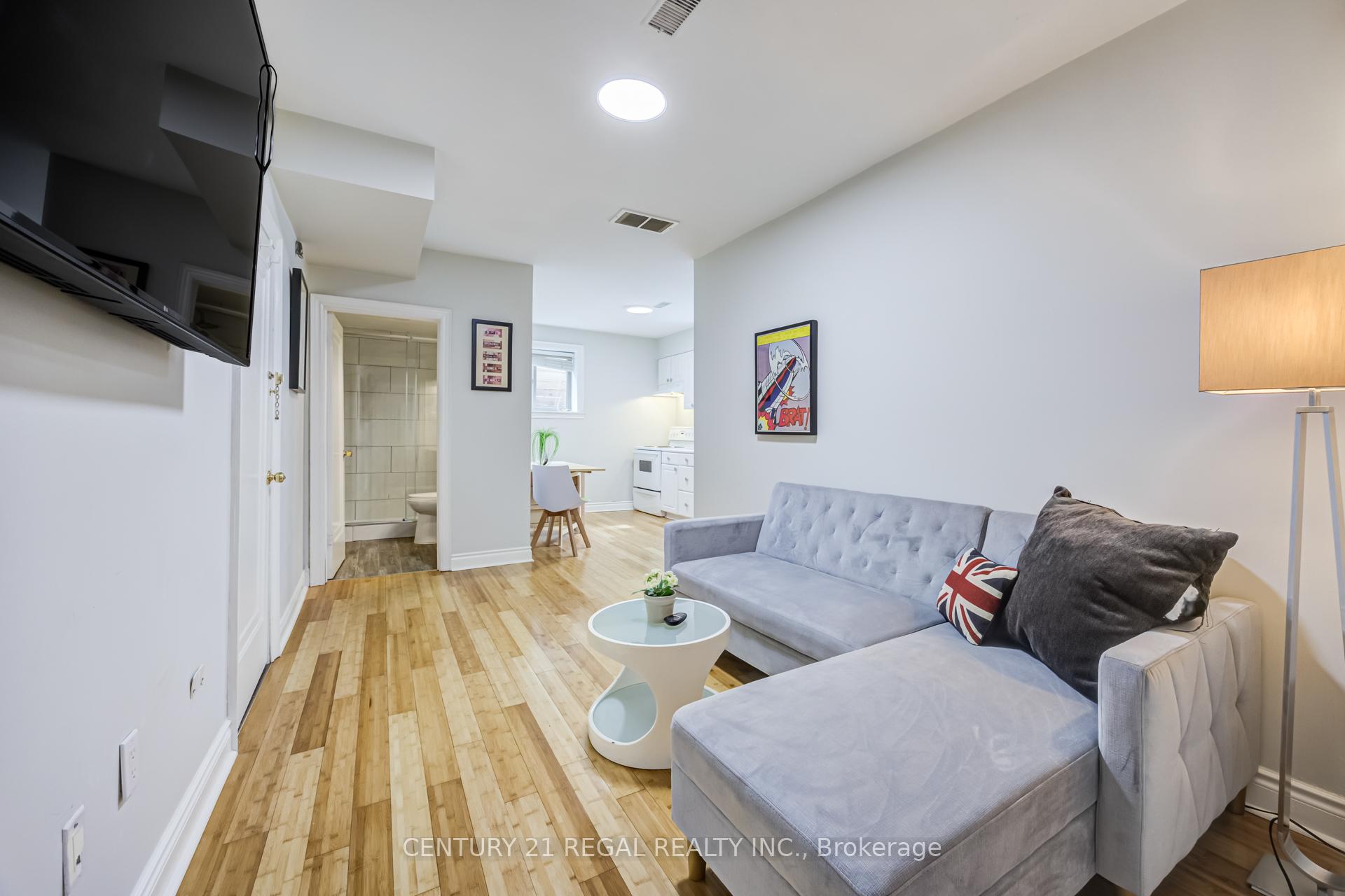Photo 42 of 38 Mattice Road, Etobicoke, Islington-City Centre West — HOMEH