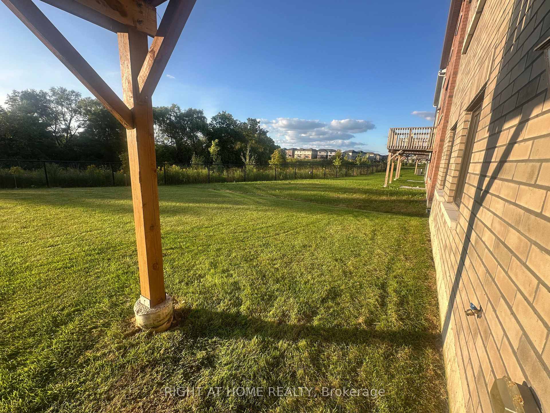 Photo 42 of 87 Monteith Drive, Brantford, Empire South — HOMEH
