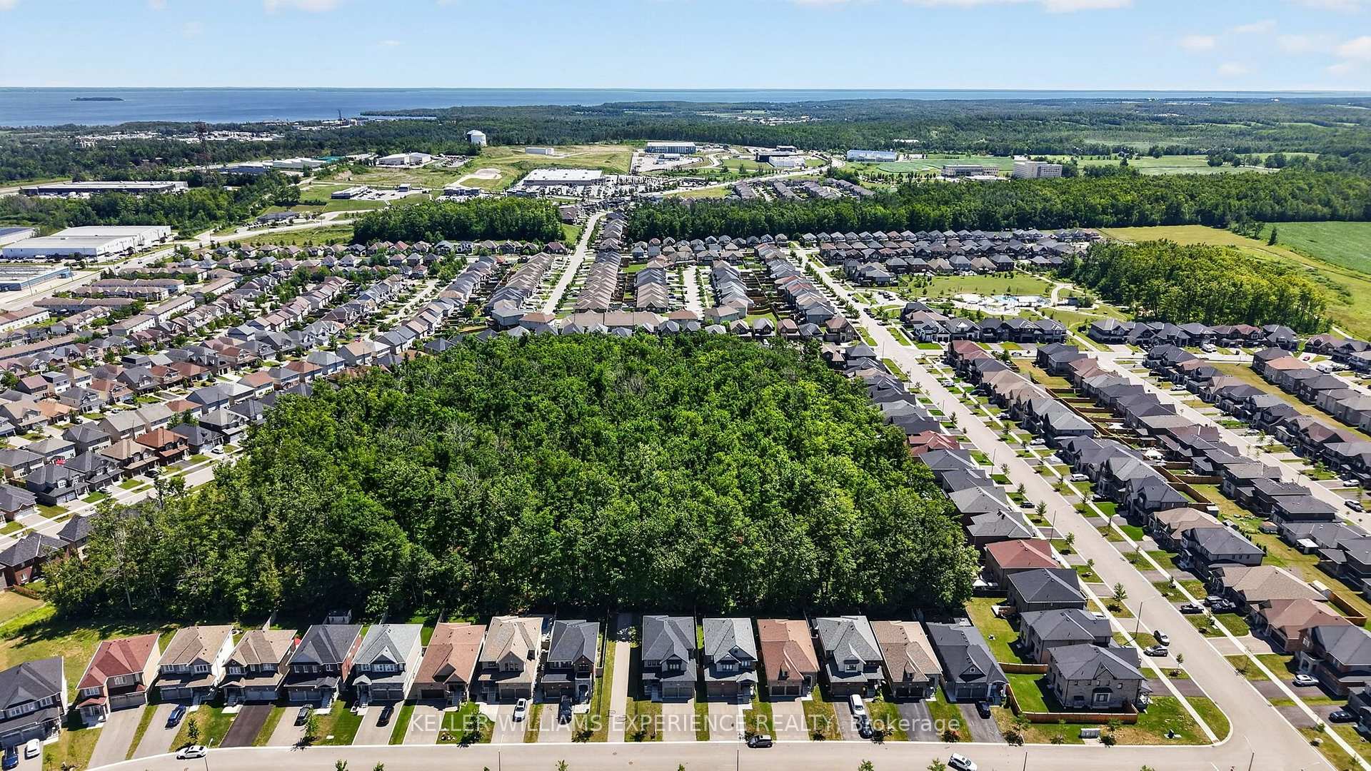 Photo 45 of 25 Atlantis Drive, Orillia — HOMEH