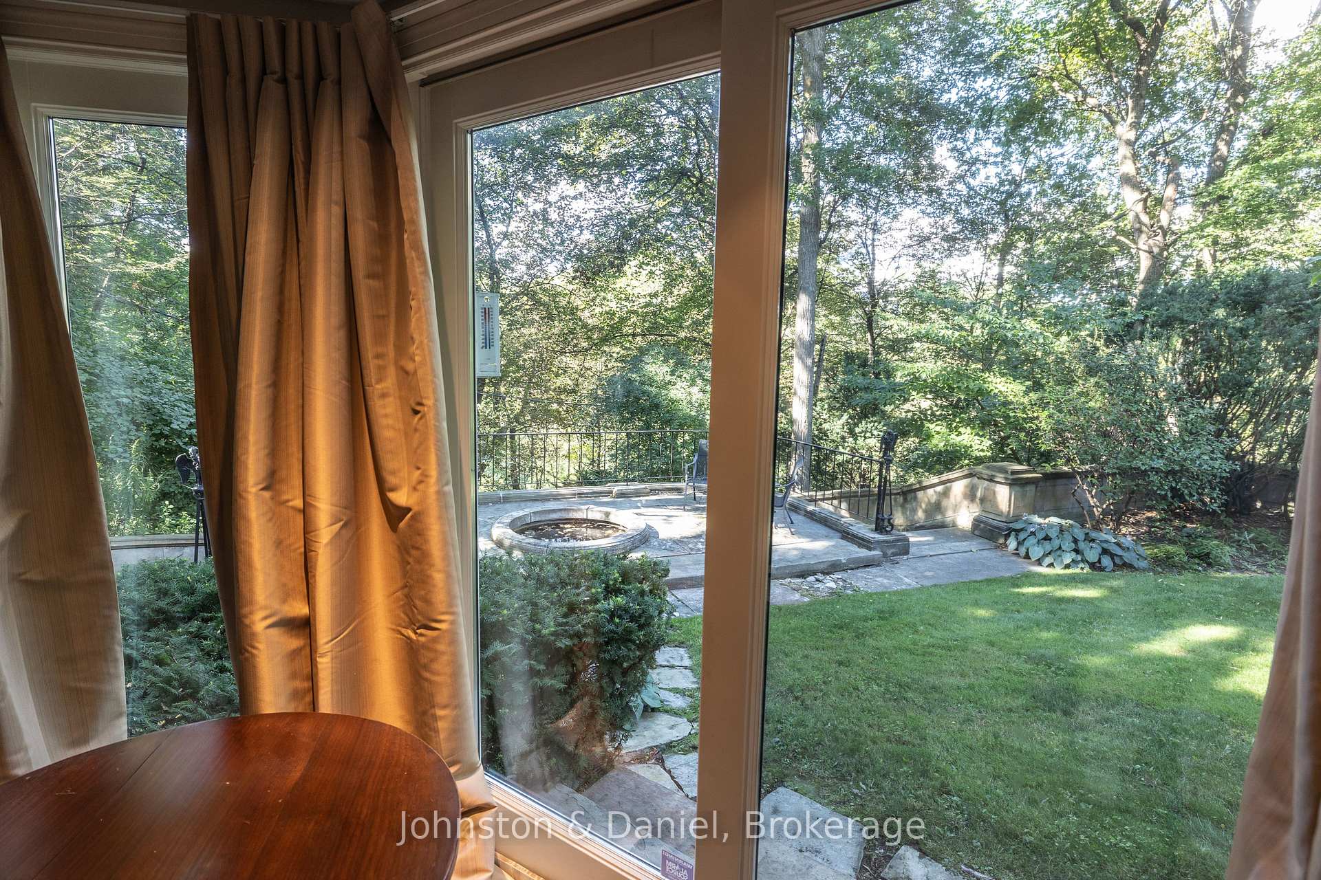 Photo 21 of 89 Ardwold Gate, Toronto, Casa Loma — HOMEH