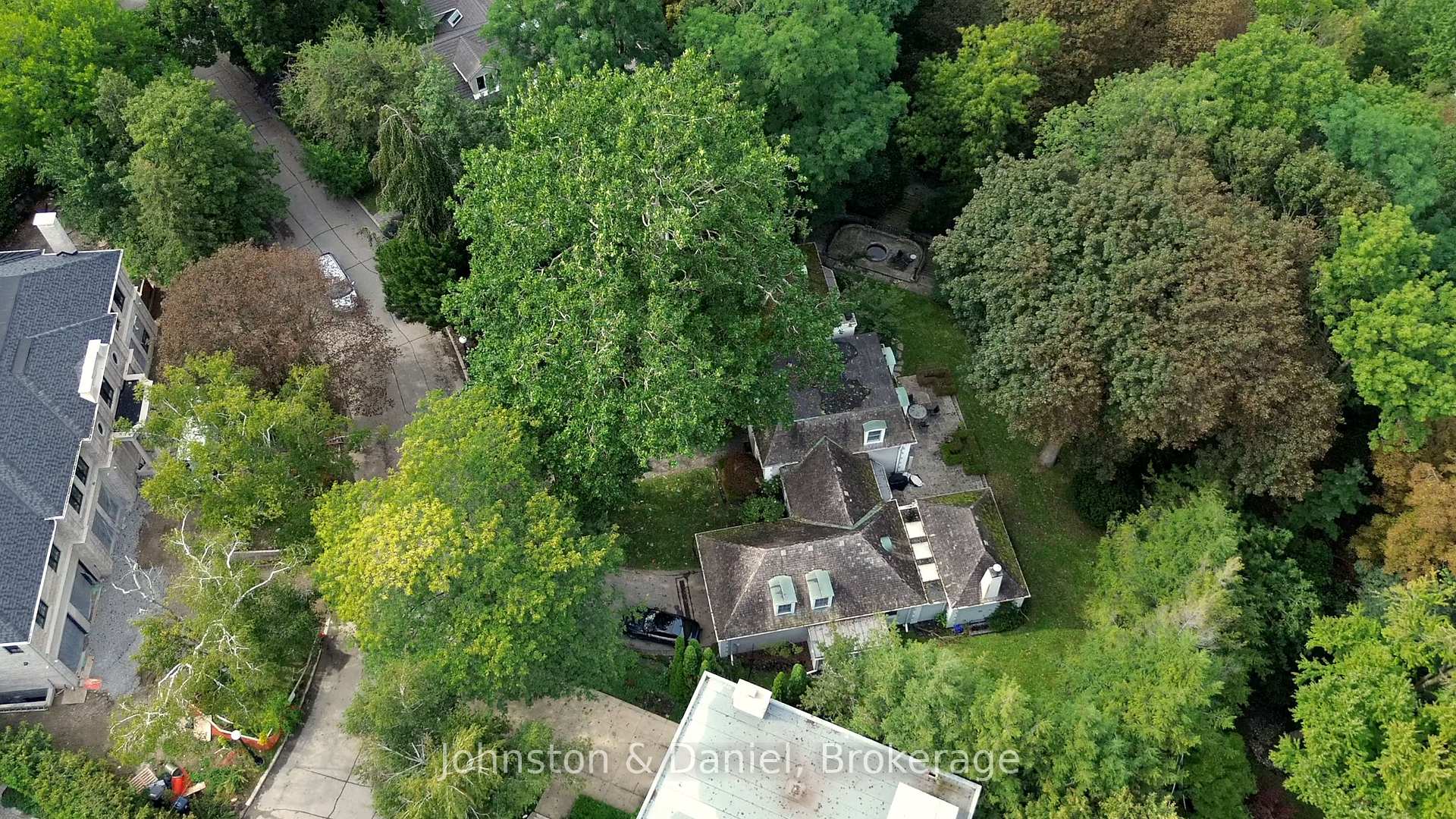 Photo 46 of 89 Ardwold Gate, Toronto, Casa Loma — HOMEH