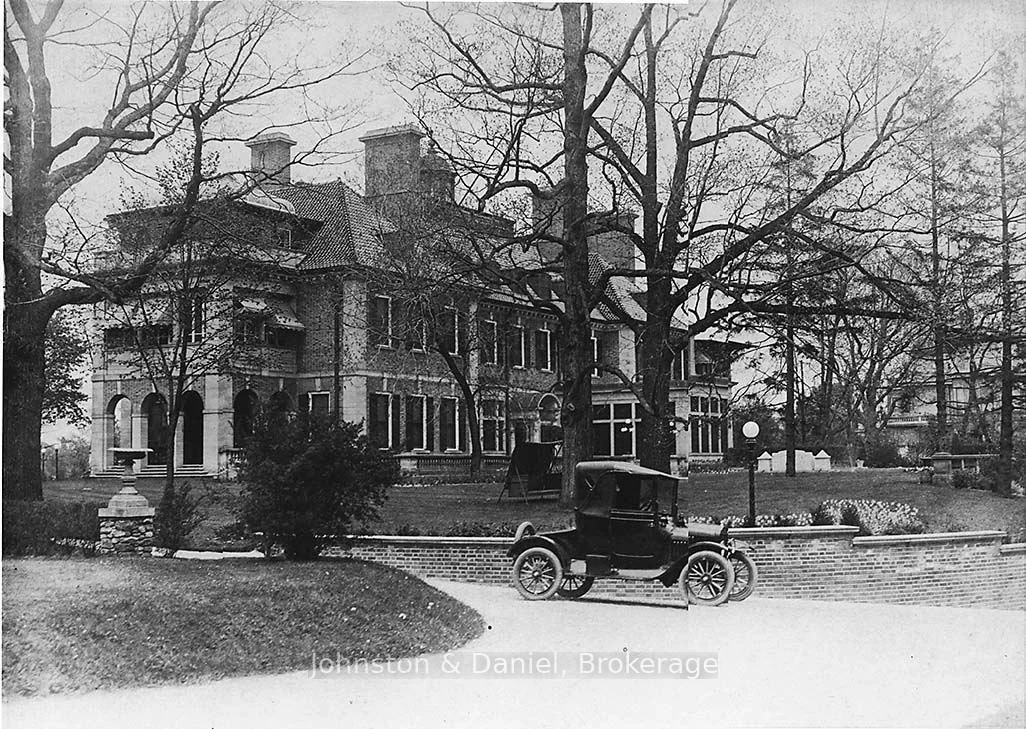 Photo 33 of 89 Ardwold Gate, Toronto, Casa Loma — HOMEH