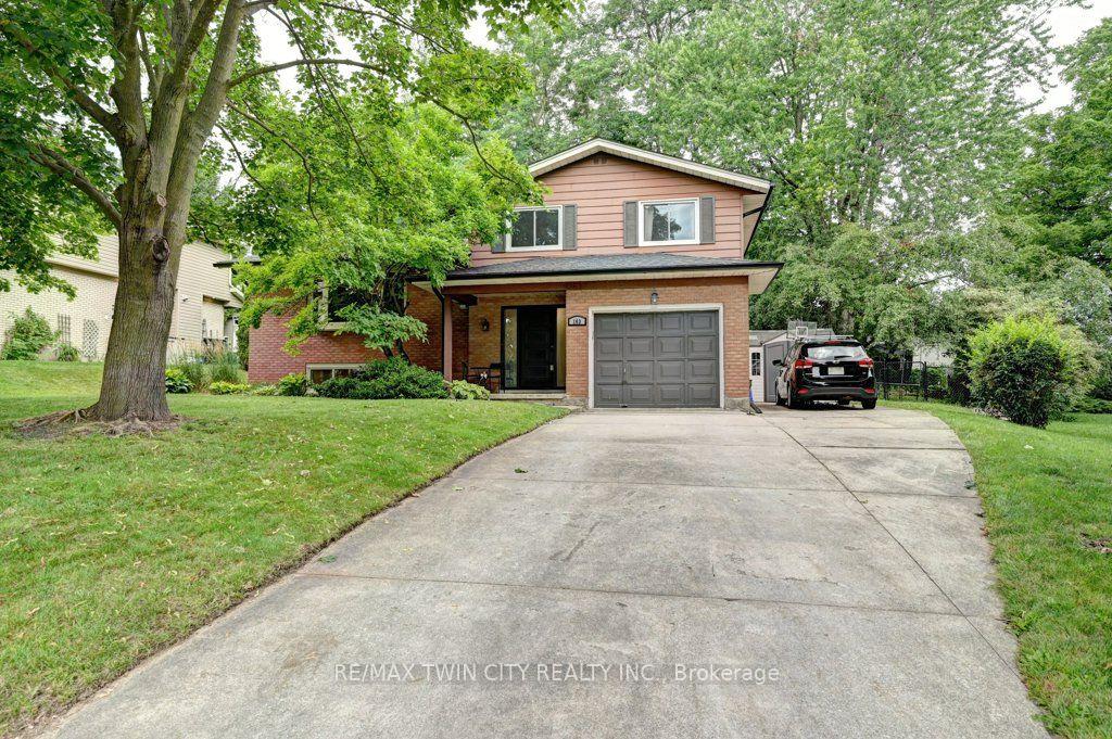 Photo 1 of 163 Chelford Crescent, Waterloo, Lincoln Heights — HOMEH