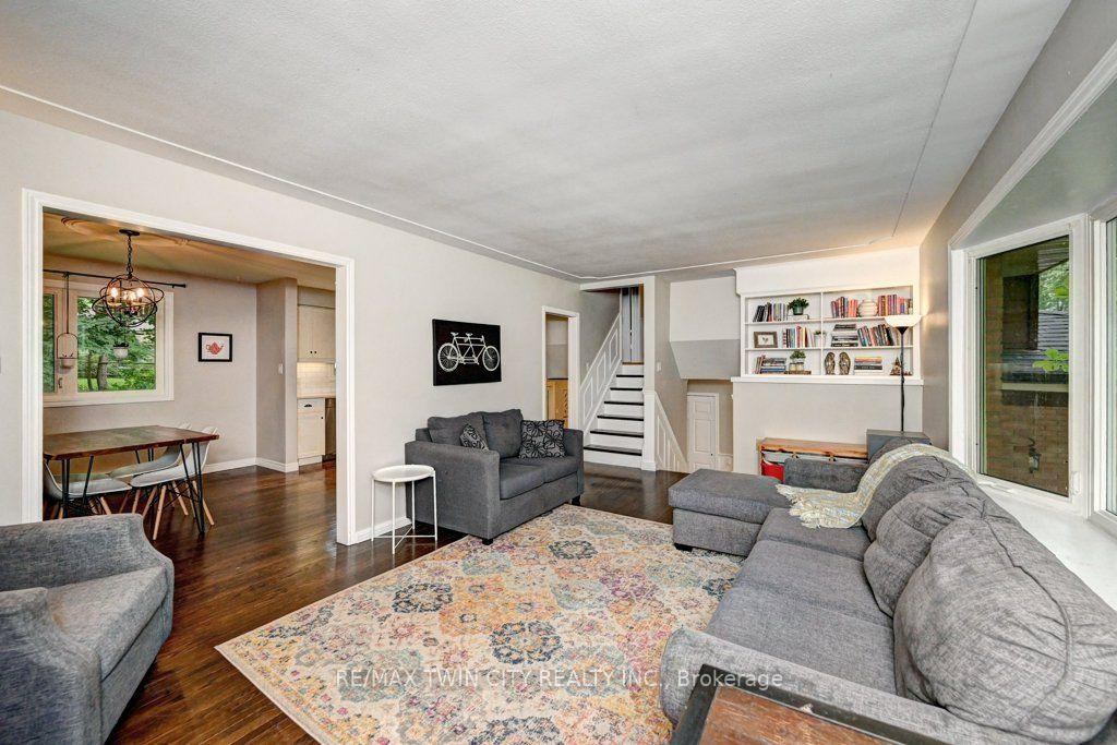 Photo 9 of 163 Chelford Crescent, Waterloo, Lincoln Heights — HOMEH