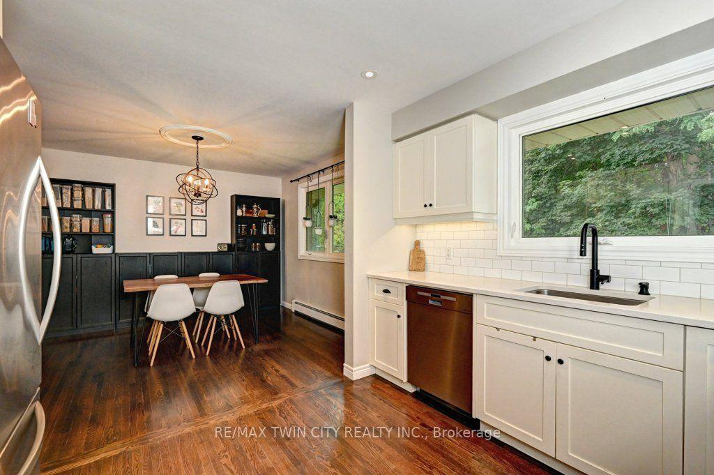 Photo 19 of 163 Chelford Crescent, Waterloo, Lincoln Heights — HOMEH