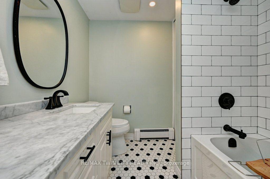 Photo 25 of 163 Chelford Crescent, Waterloo, Lincoln Heights — HOMEH