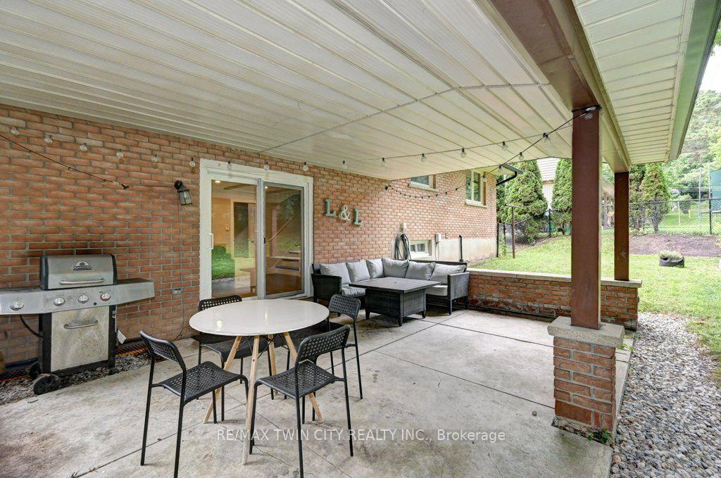 Photo 37 of 163 Chelford Crescent, Waterloo, Lincoln Heights — HOMEH