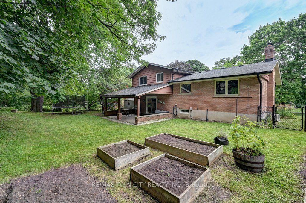 Photo 38 of 163 Chelford Crescent, Waterloo, Lincoln Heights — HOMEH