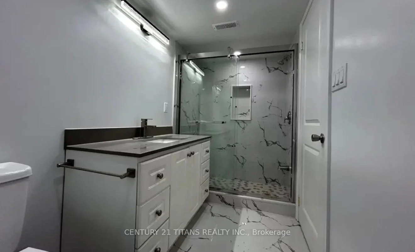 Photo 9 of Unit Bsmt Unit A, 60 Normandy Crescent, Richmond Hill, Harding — HOMEH