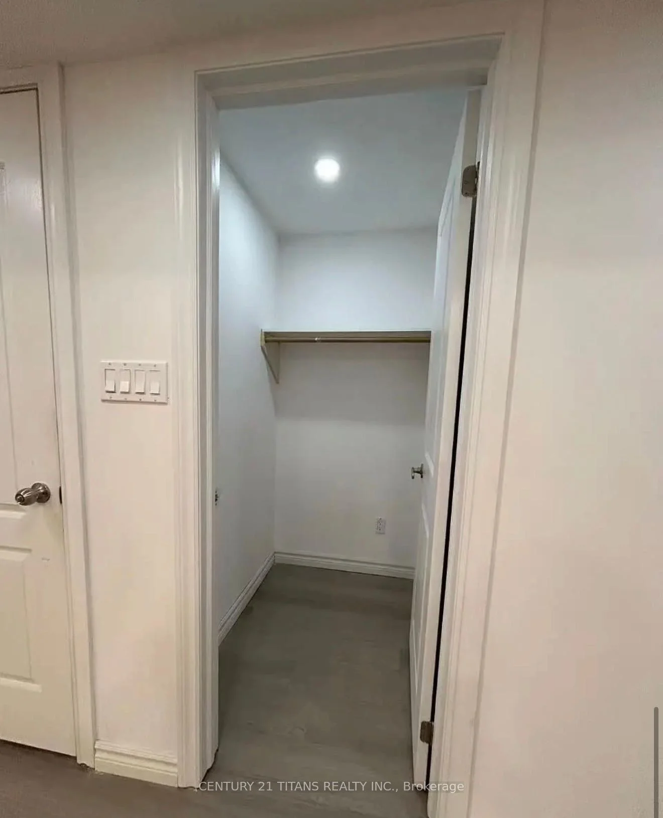 Photo 12 of Unit Bsmt Unit A, 60 Normandy Crescent, Richmond Hill, Harding — HOMEH