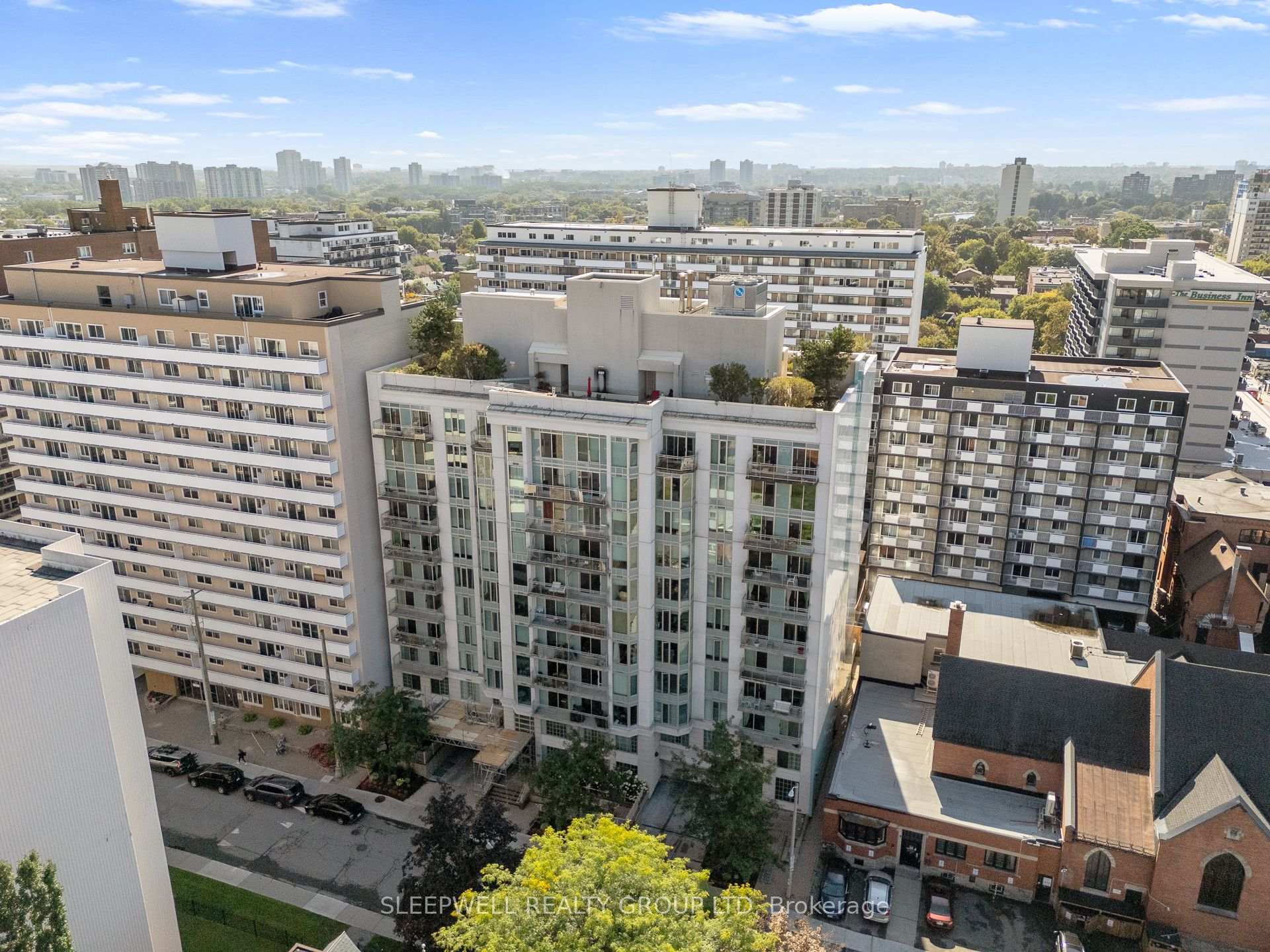 Photo of Unit 304, 138 Somerset Street W