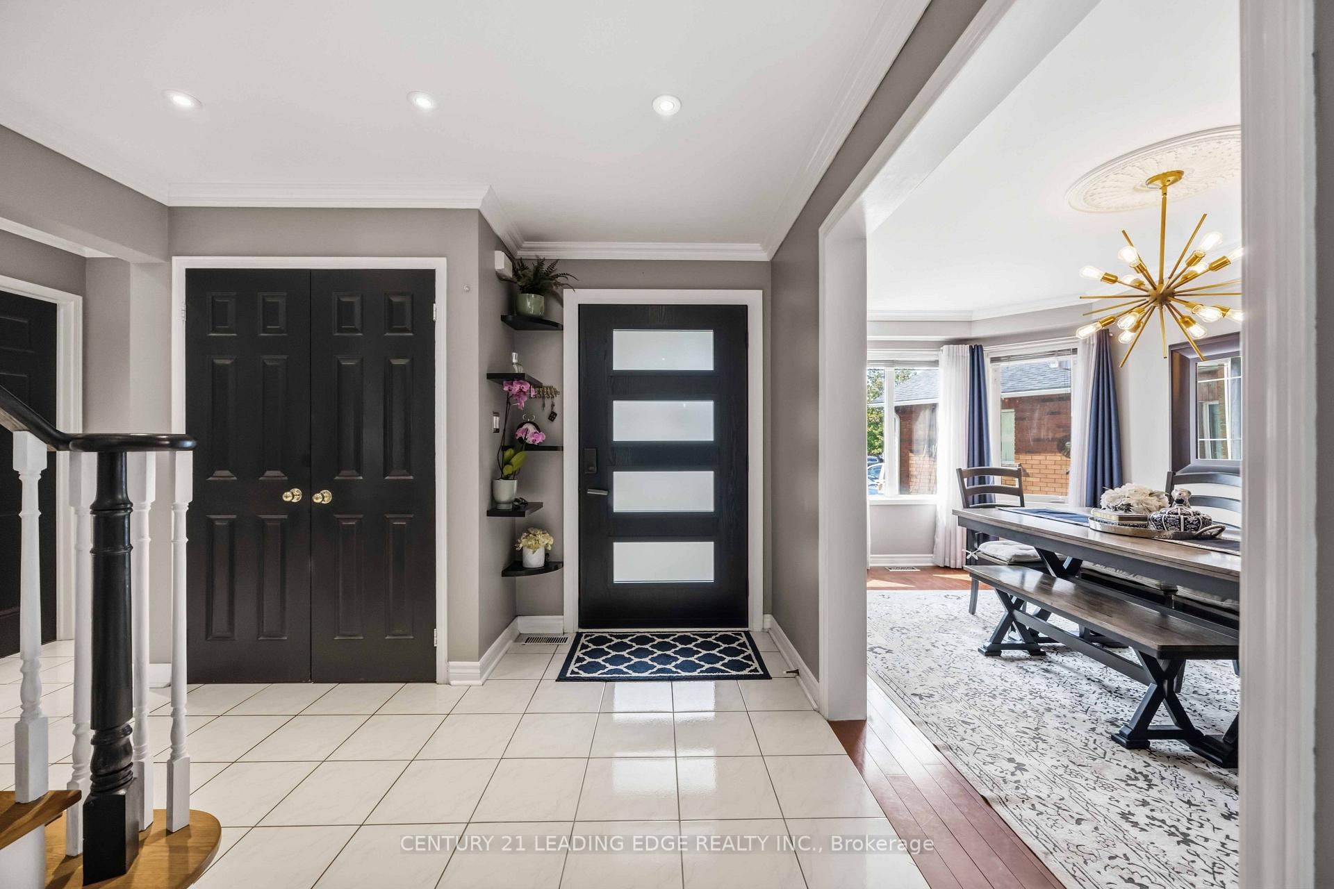Photo 2 of 272 Senator Street, Pickering, Highbush — HOMEH