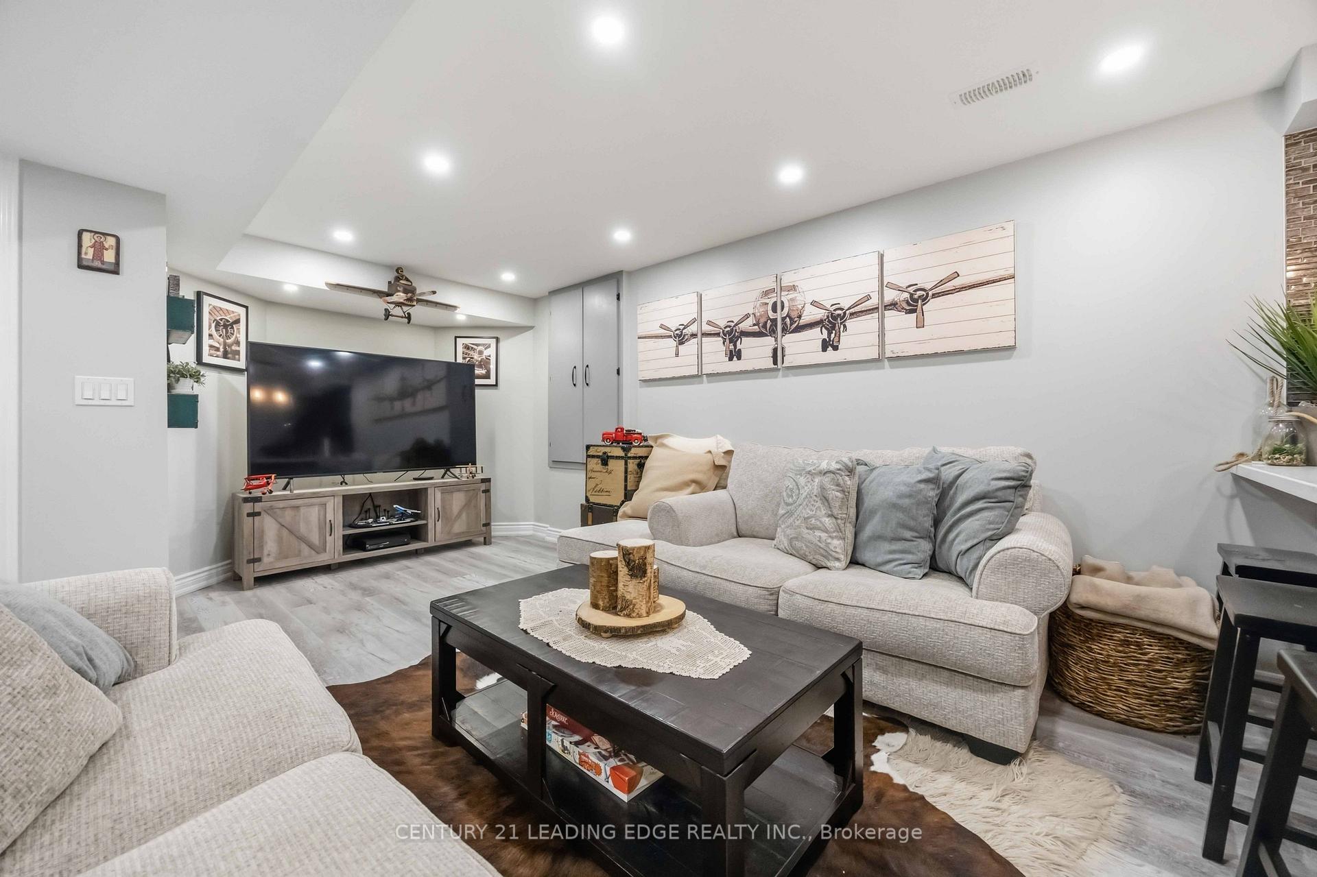 Photo 27 of 272 Senator Street, Pickering, Highbush — HOMEH