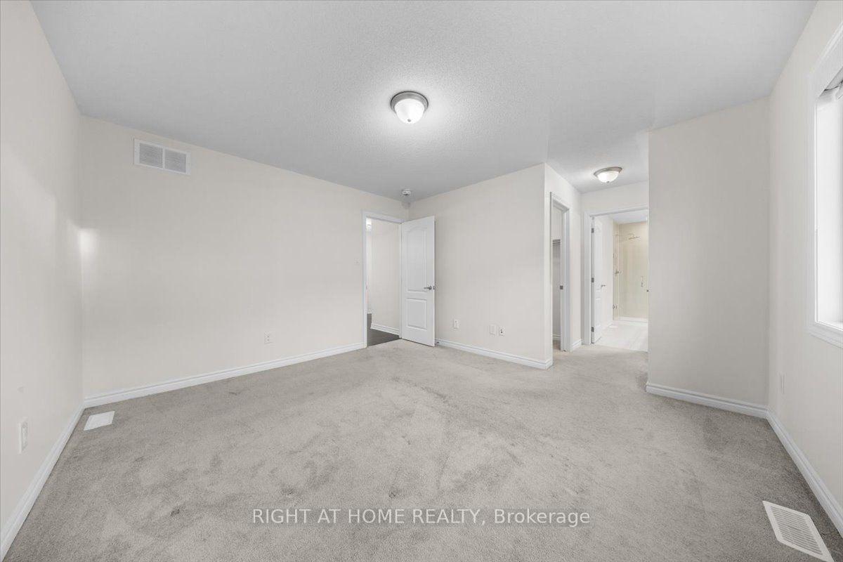 Photo 22 of 605 Silver Spruce Way, Ottawa, Kanata - Emerald Meadows/Trailwest — HOMEH
