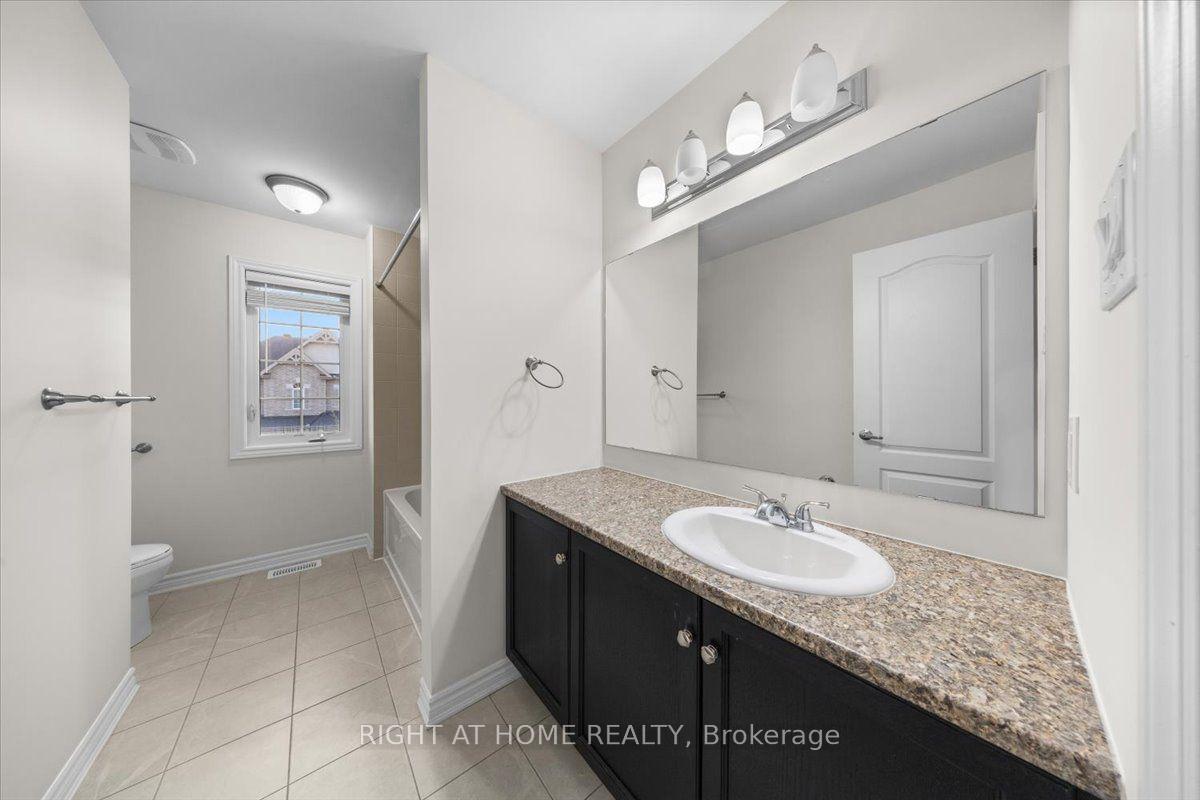Photo 29 of 605 Silver Spruce Way, Ottawa, Kanata - Emerald Meadows/Trailwest — HOMEH