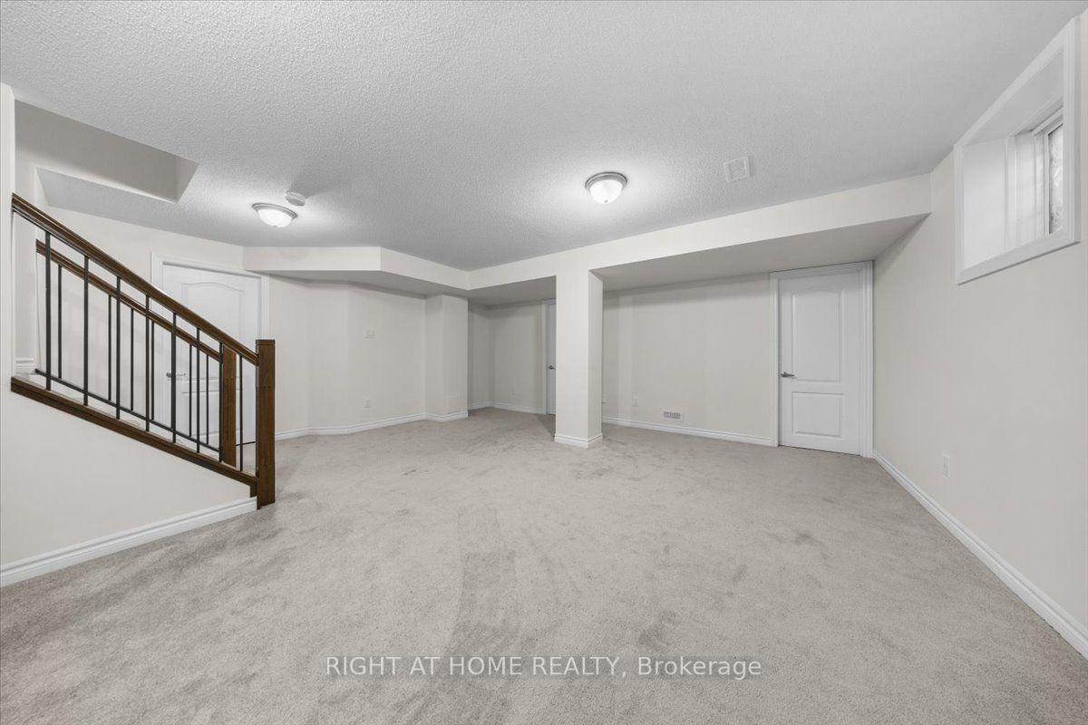 Photo 32 of 605 Silver Spruce Way, Ottawa, Kanata - Emerald Meadows/Trailwest — HOMEH