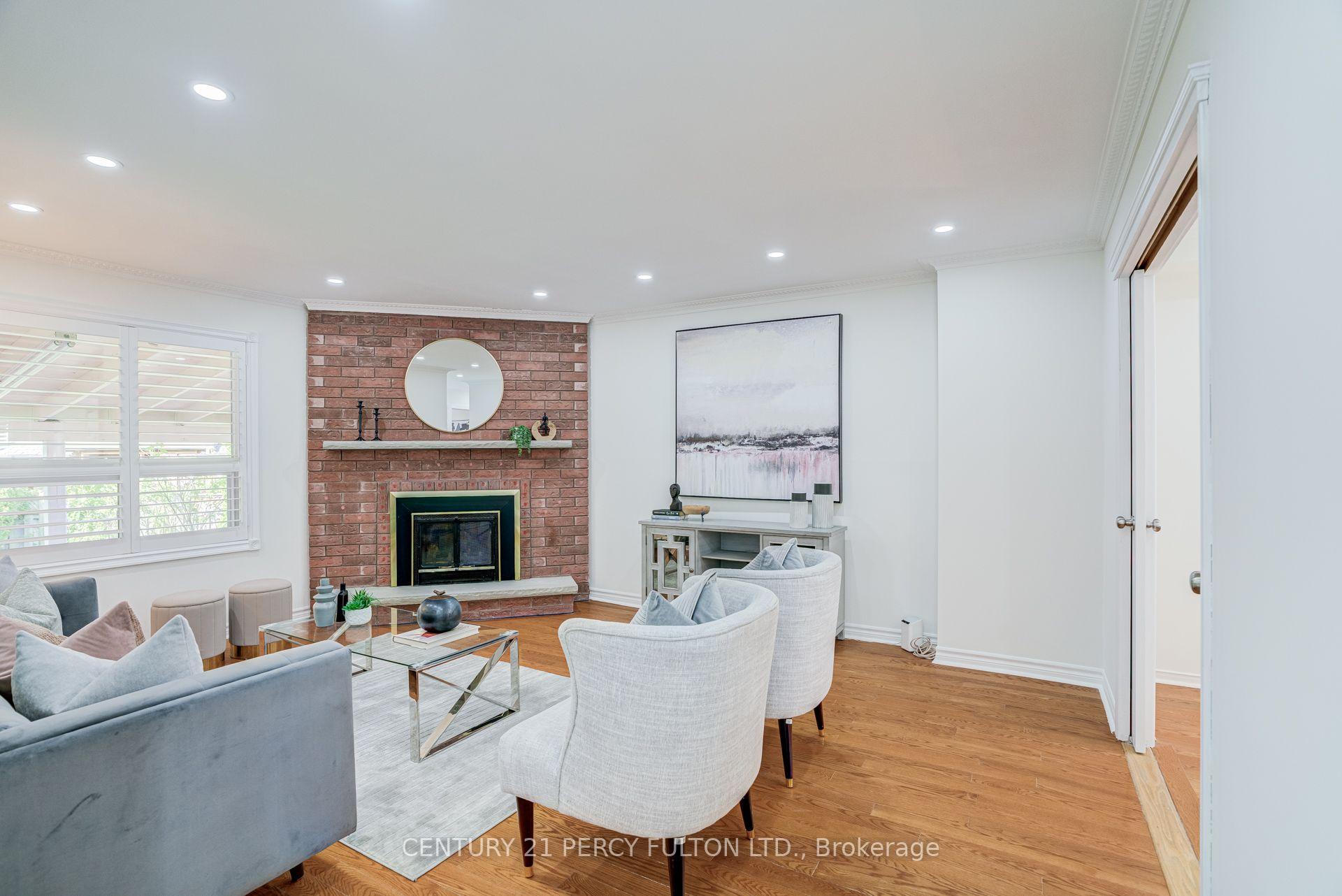 Photo 9 of 27 Dagwell Crescent, Ajax, Central West — HOMEH