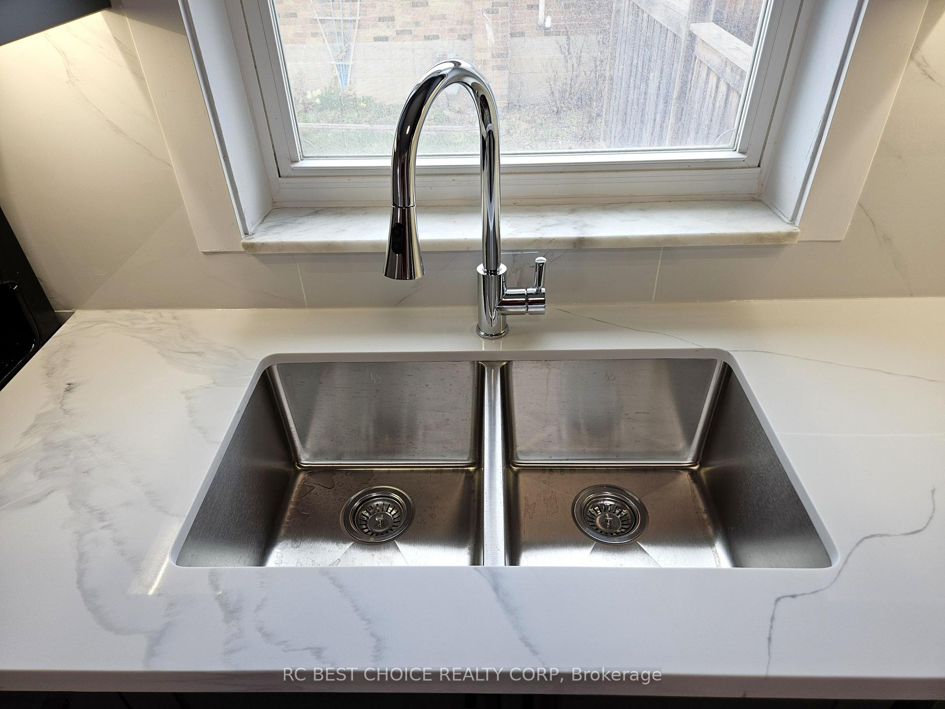 Photo 14 of Unit Main, 45 Mayall Avenue, North York, Downsview-Roding-CFB — HOMEH