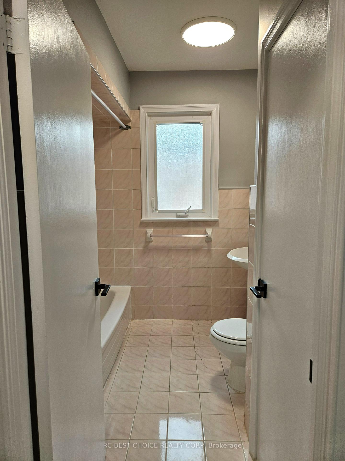 Photo 16 of Unit Main, 45 Mayall Avenue, North York, Downsview-Roding-CFB — HOMEH