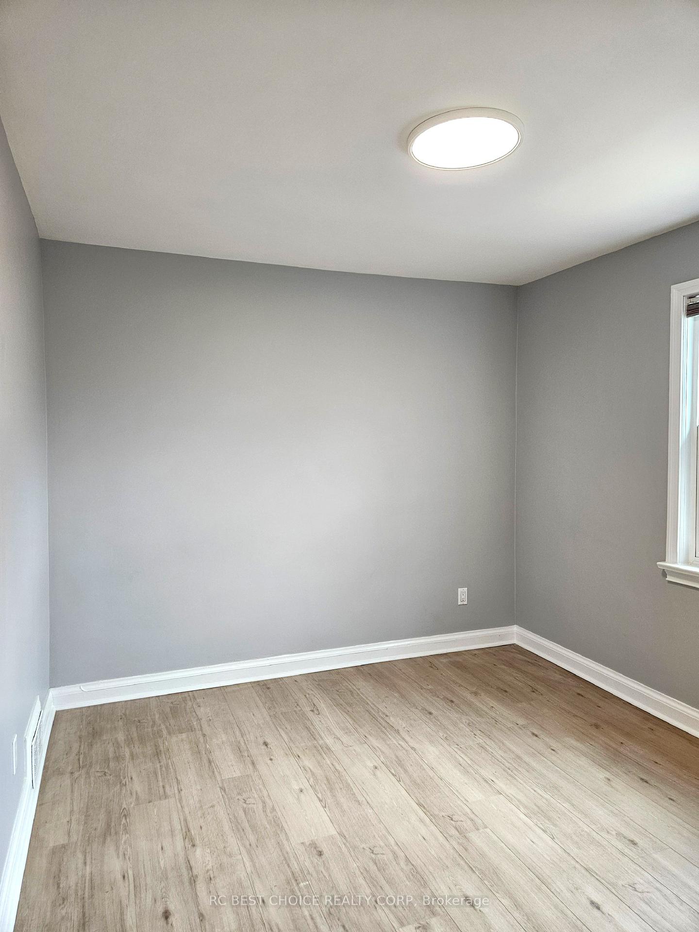 Photo 28 of Unit Main, 45 Mayall Avenue, North York, Downsview-Roding-CFB — HOMEH