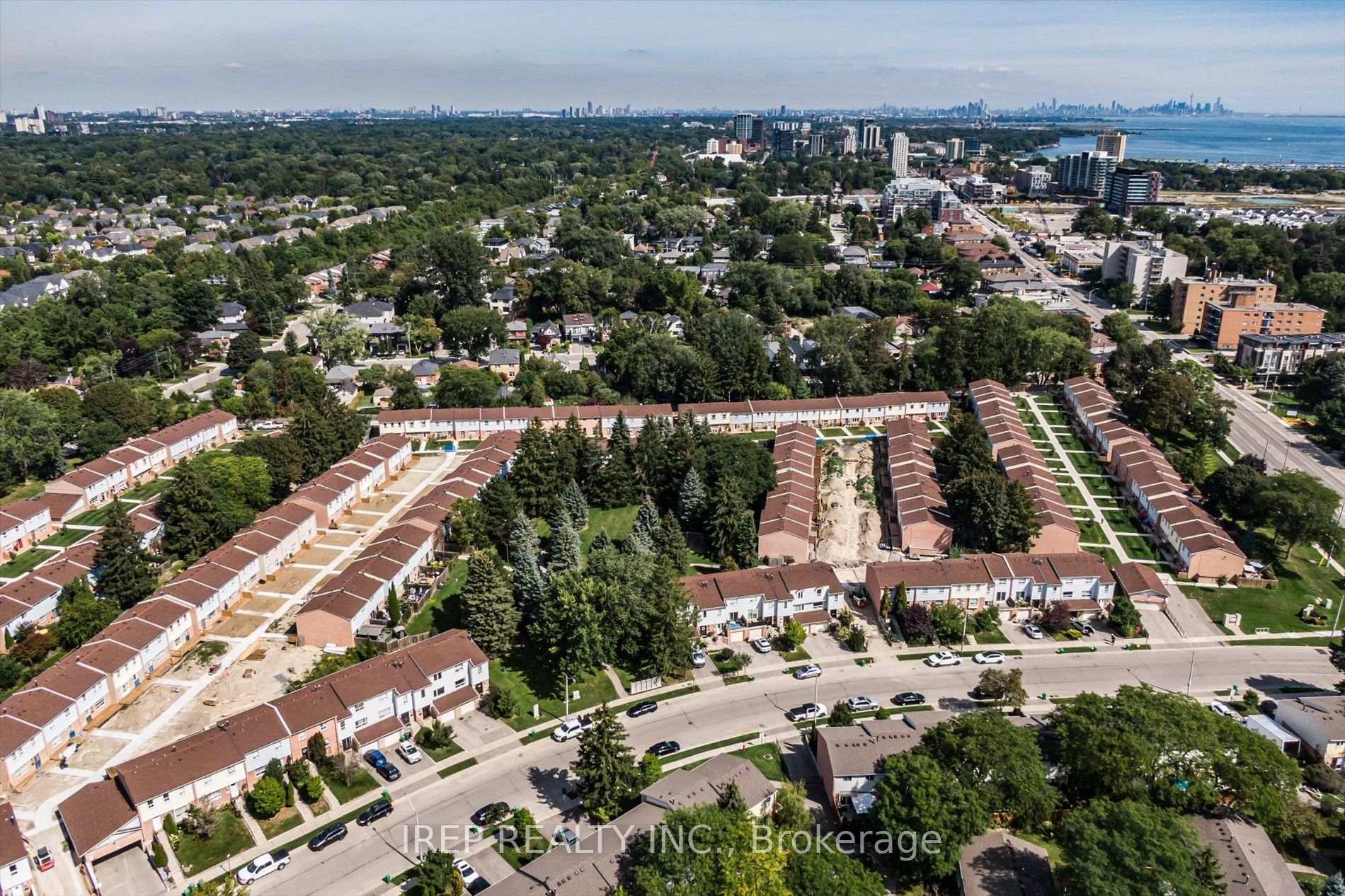 Photo of Unit 43, 1055 Shawnmarr Road