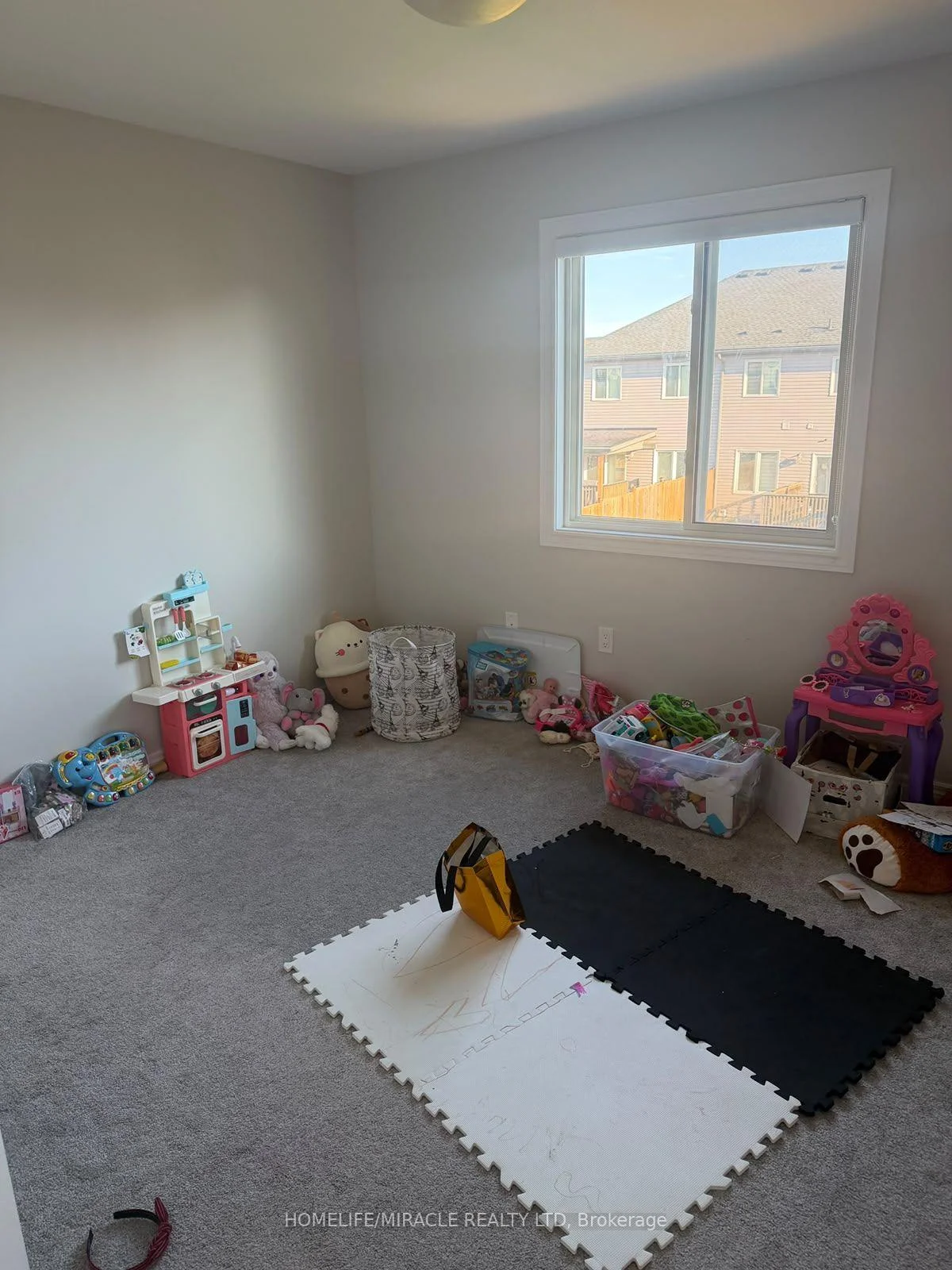 Photo 5 of 1222 Uppers Lane, Thorold, Rolling Meadows — HOMEH