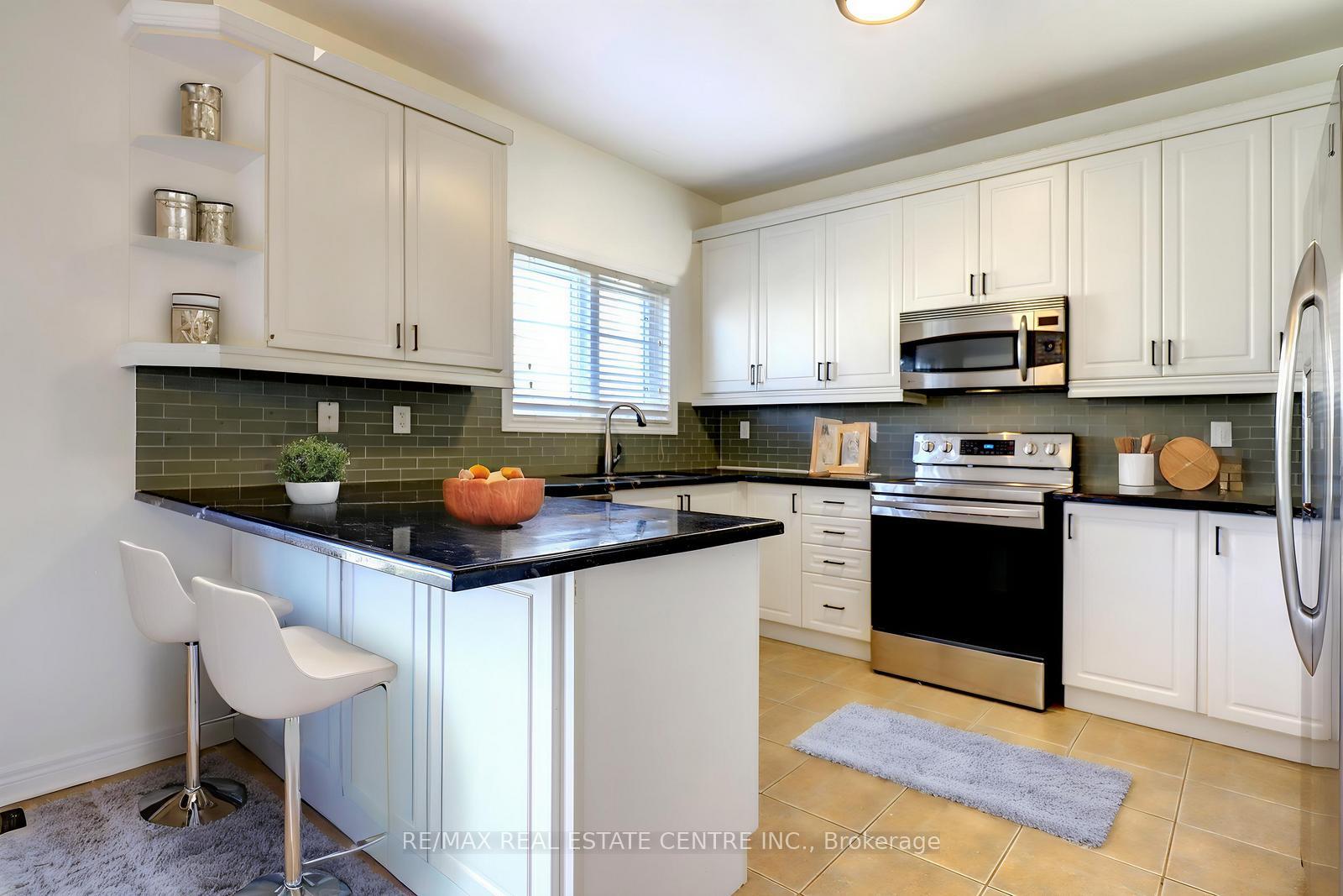 Photo 7 of 64 Meadowlark Drive, Halton Hills, Georgetown — HOMEH