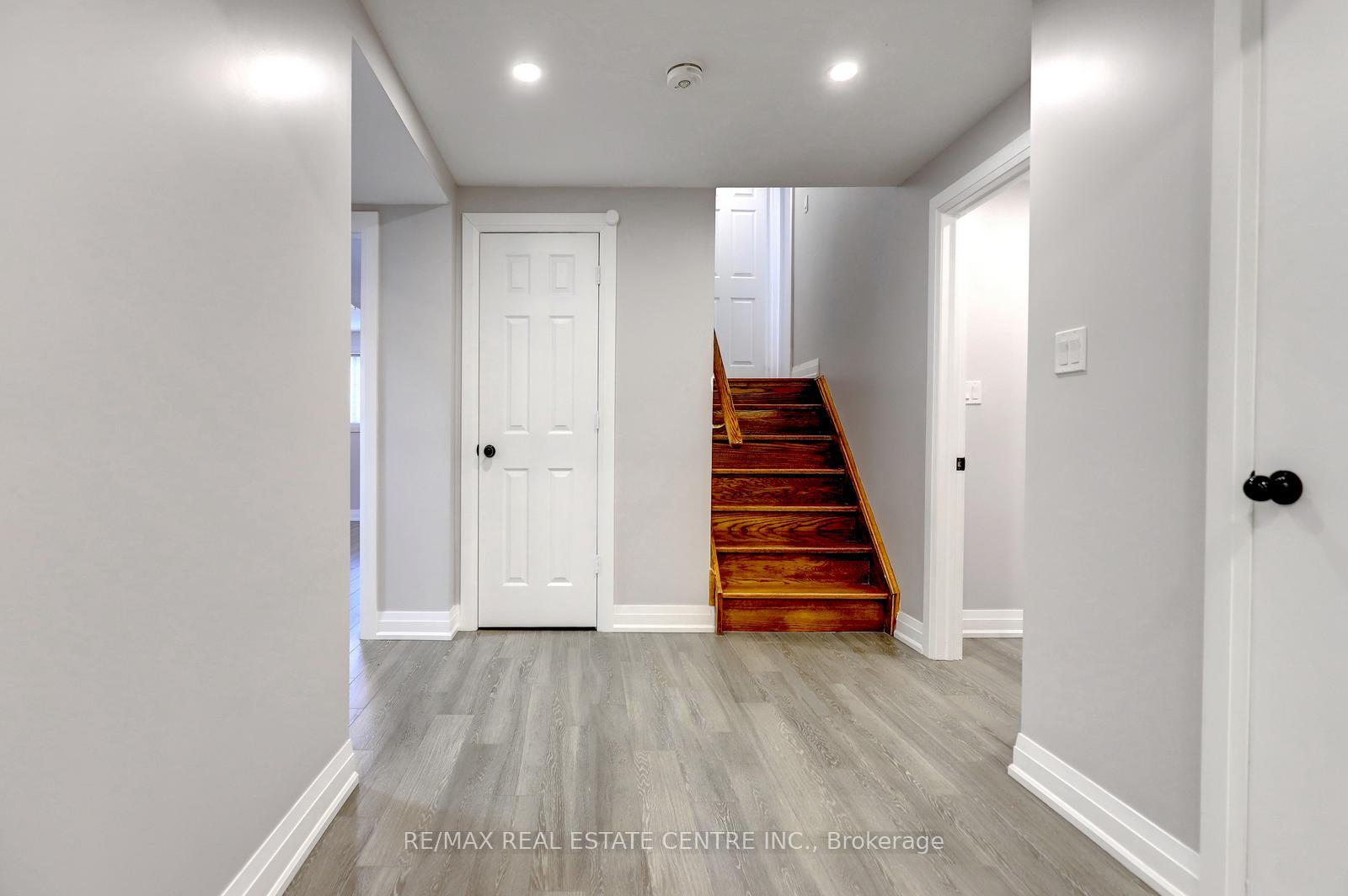 Photo 21 of 64 Meadowlark Drive, Halton Hills, Georgetown — HOMEH