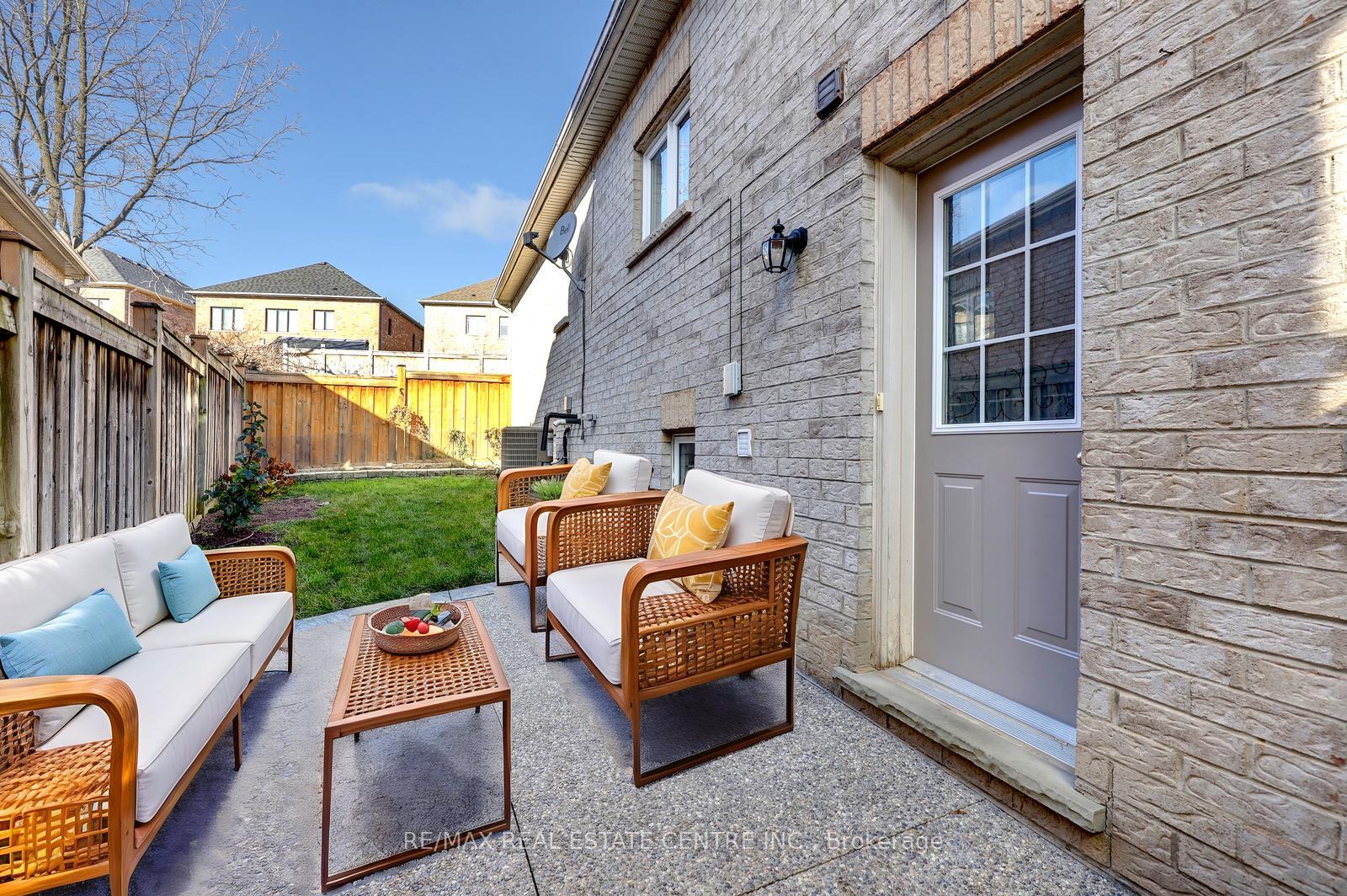 Photo 29 of 64 Meadowlark Drive, Halton Hills, Georgetown — HOMEH