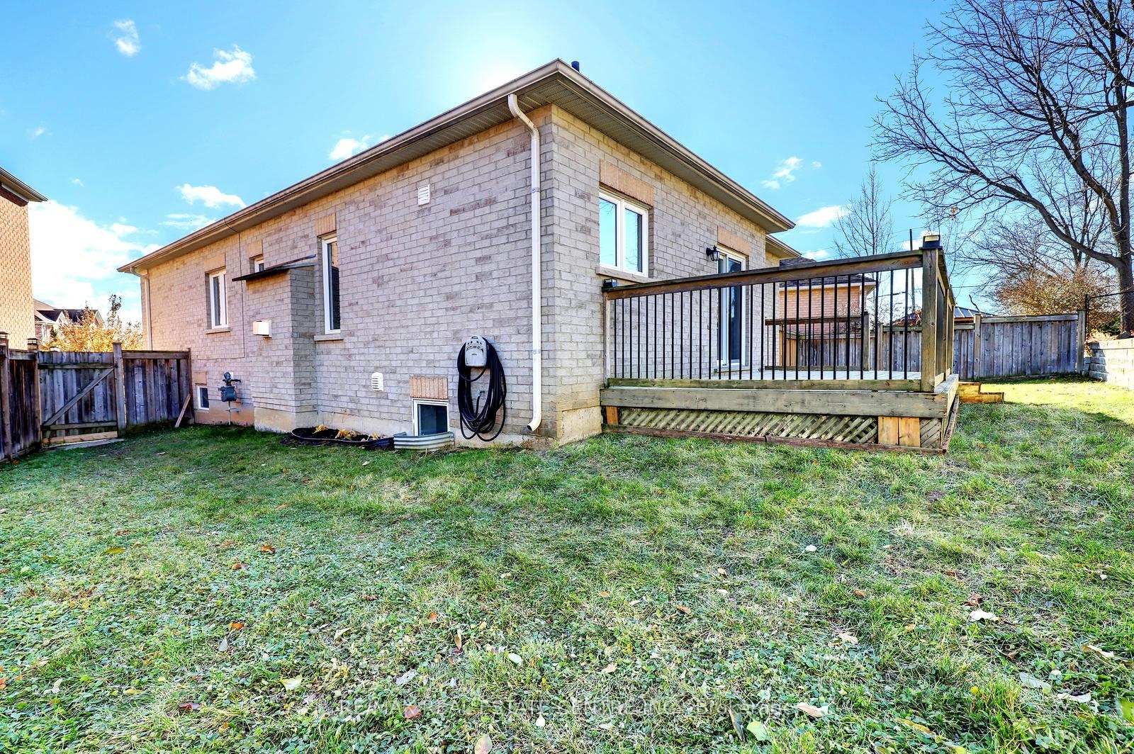 Photo 30 of 64 Meadowlark Drive, Halton Hills, Georgetown — HOMEH