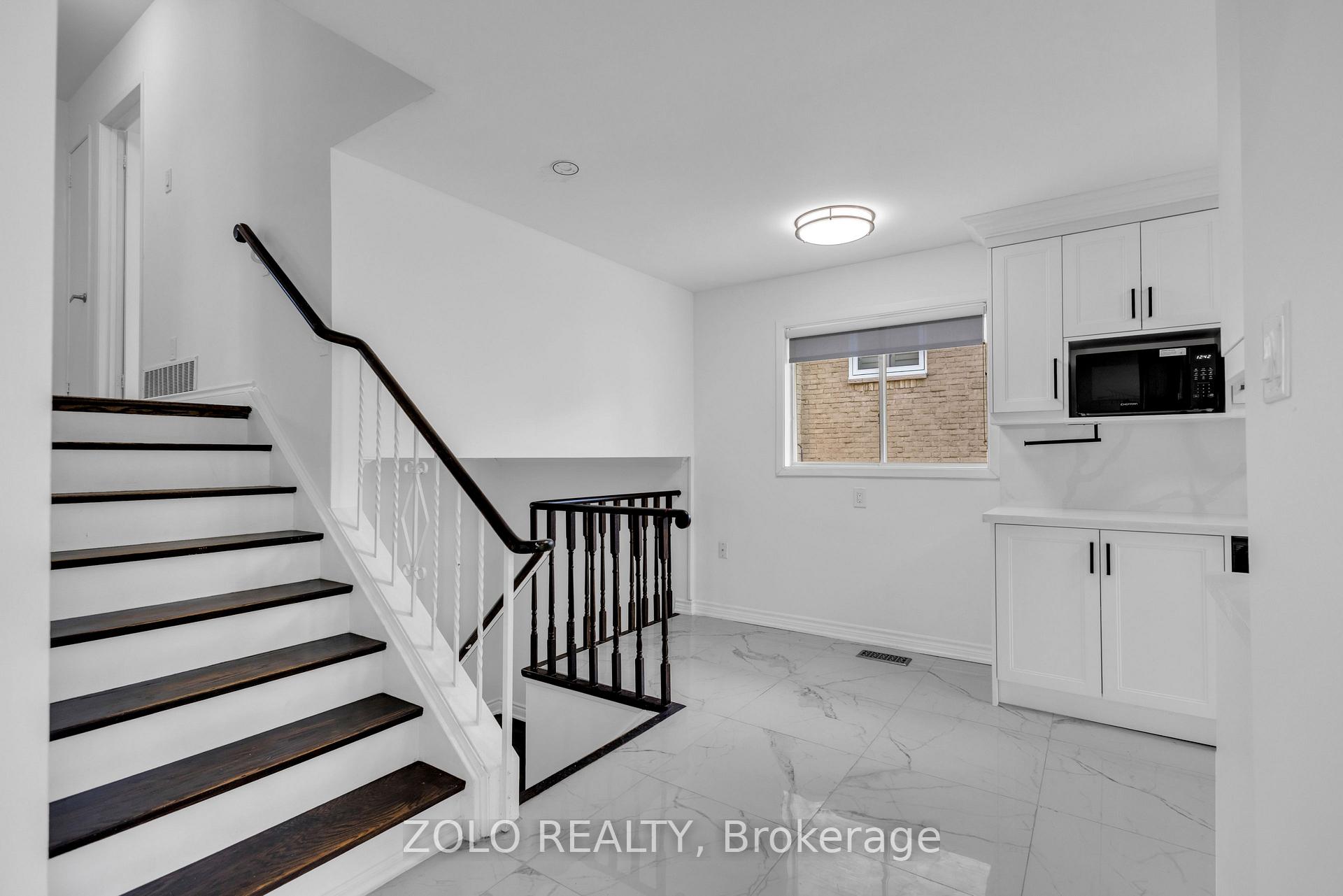 Photo 11 of 43 Davies Crescent, Barrie, Grove East — HOMEH