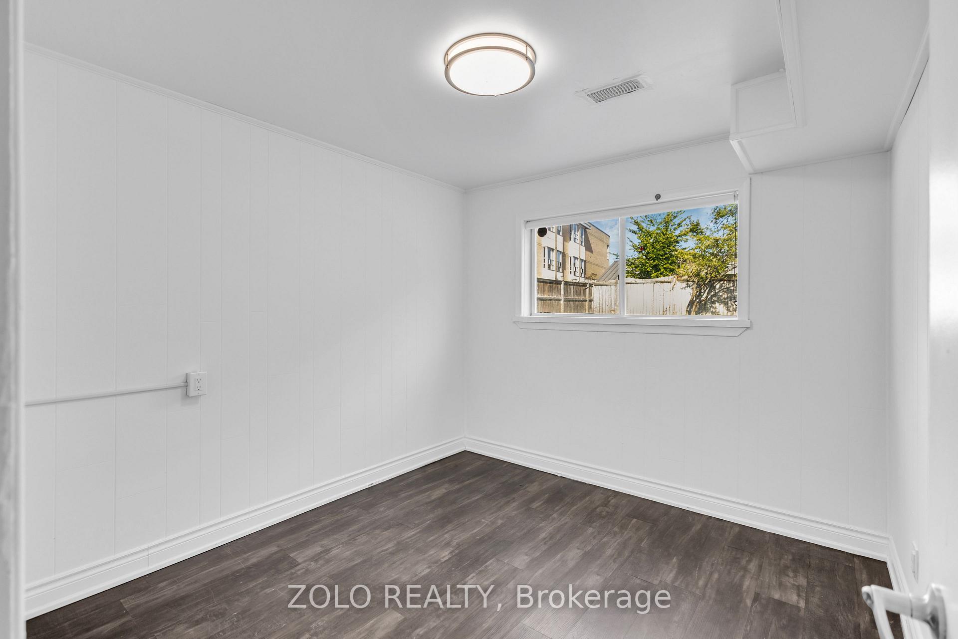 Photo 30 of 43 Davies Crescent, Barrie, Grove East — HOMEH